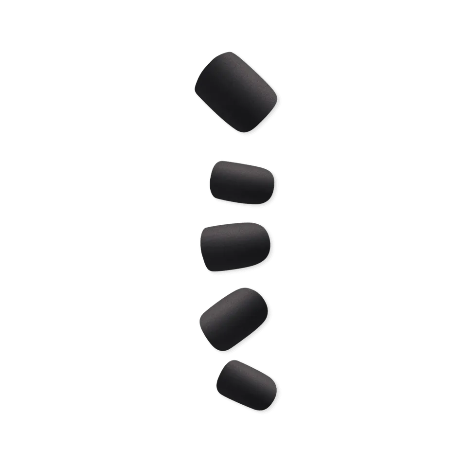 impress-color-no-glue-press-on-nails-on-the-road-solid-black-short-squoval image 1