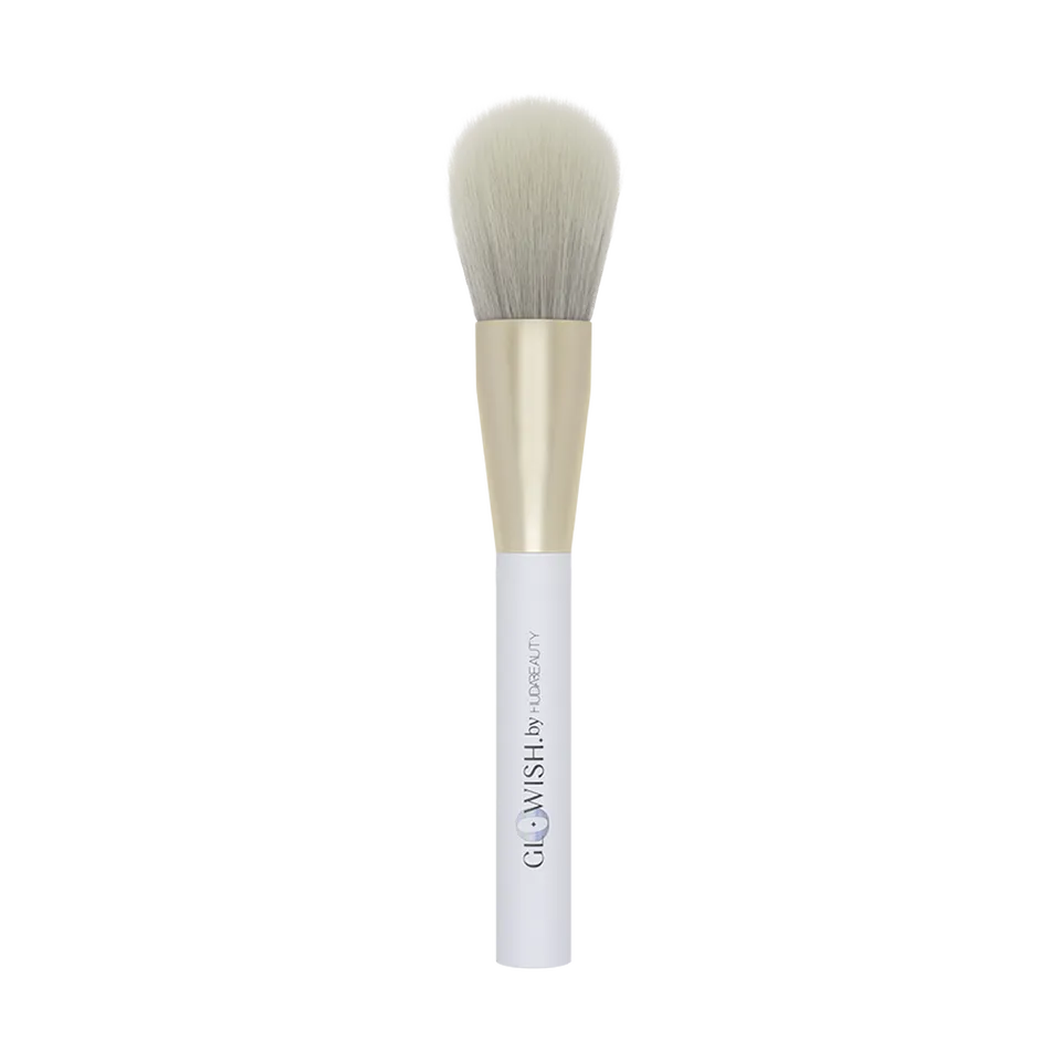 huda-beauty-glowish-all-over-face-powder-brush image 1