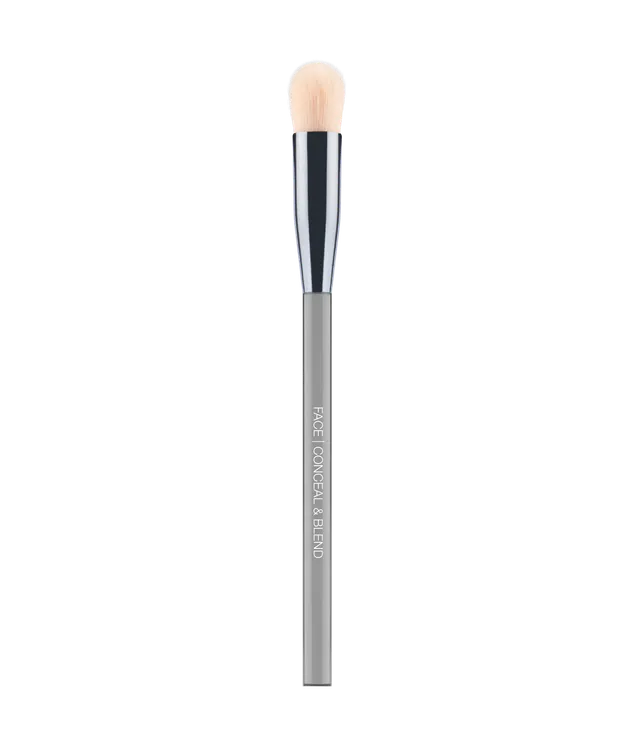 huda-beauty-conceal-blend-complexion-brush image 1