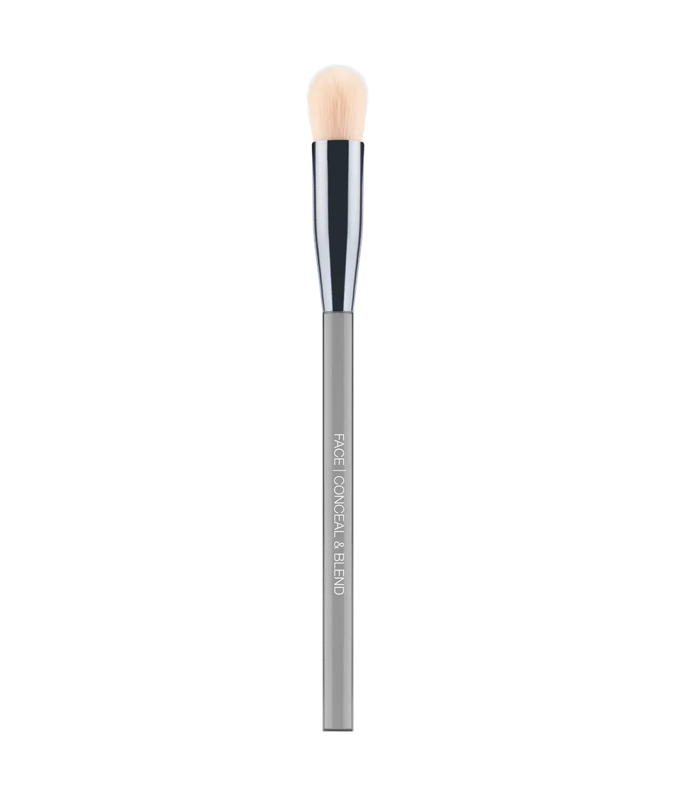 huda-beauty-conceal-blend-complexion-brush image 1