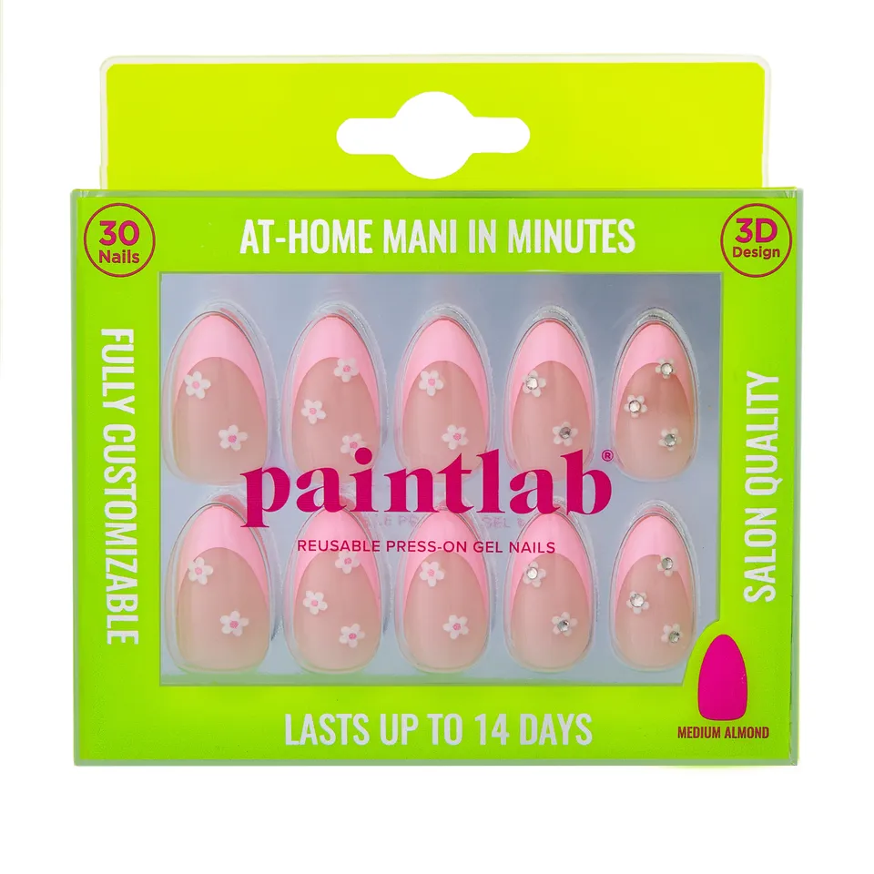 paintlab-daisy-glam-short-almond-press-on-nails image 1