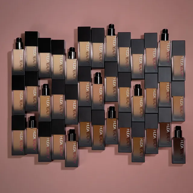 huda-beauty-fauxfilter-luminous-matte-foundation image 1
