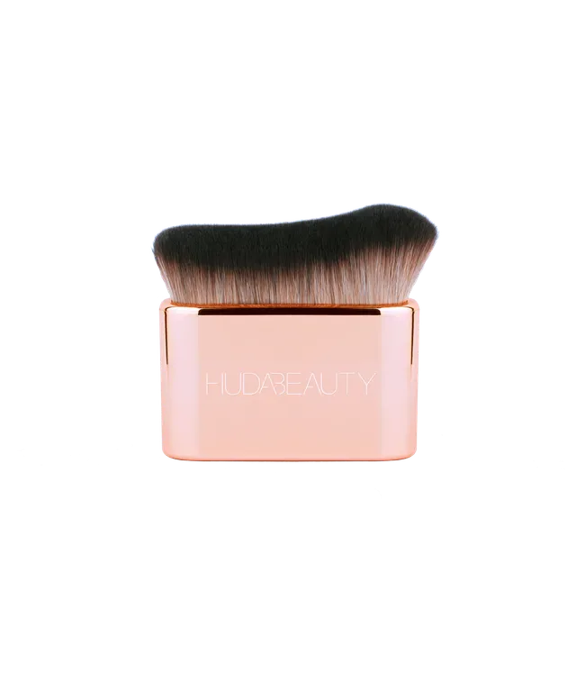 huda-beauty-n-y-m-p-h-body-blur-glow-brush image 1
