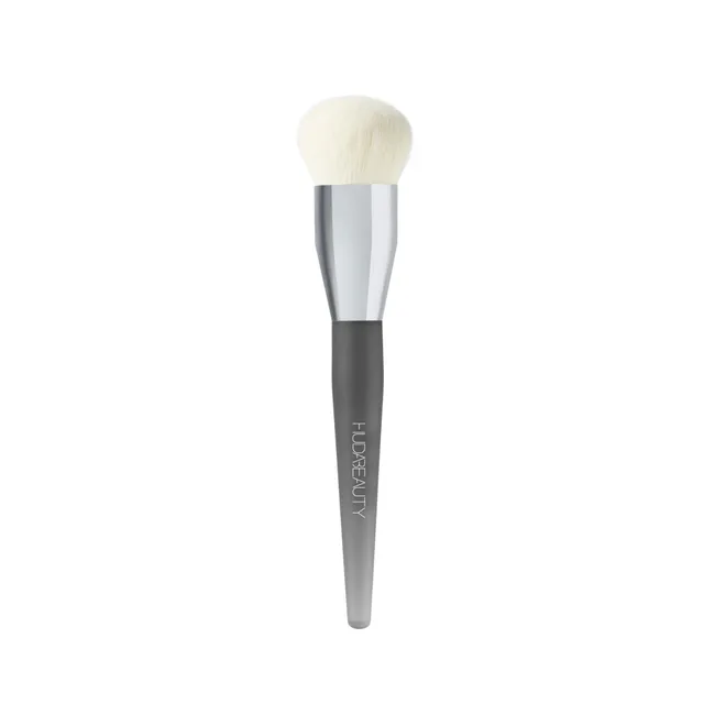 huda-beauty-easy-blur-base-brush image 1