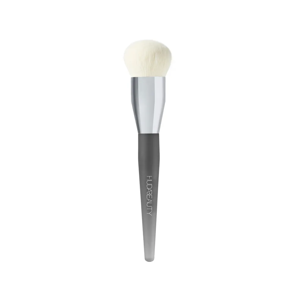 huda-beauty-easy-blur-base-brush image 1