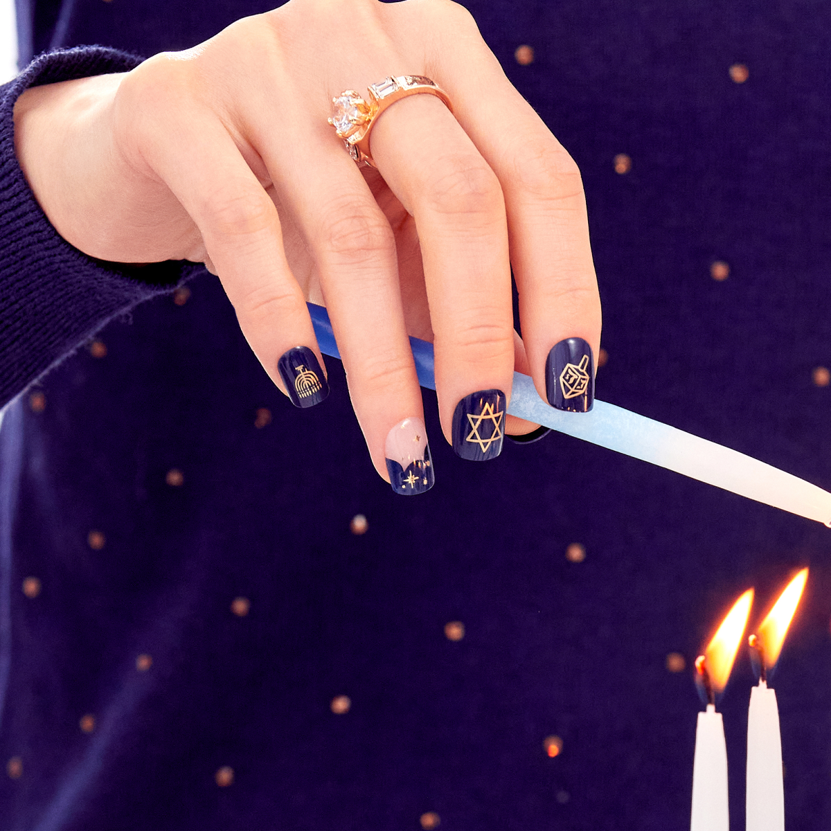 impress-design-limited-edition-hanukkah-press-on-nails-8-nights-blue-motif-short image 2