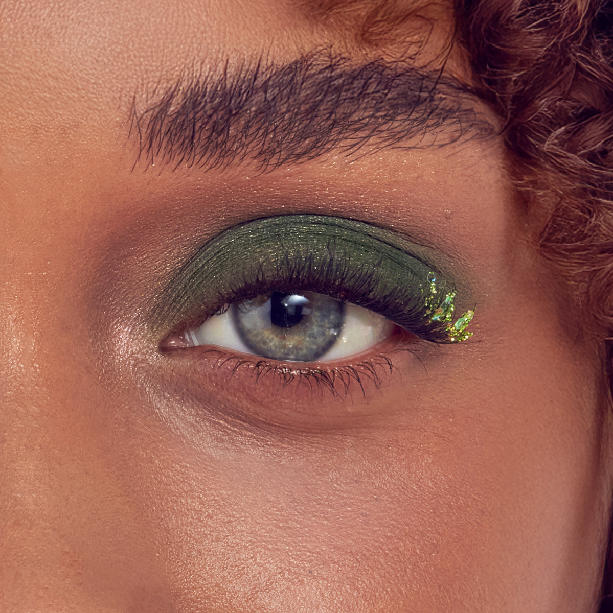 wicked-x-impress-wickedly-beautiful-no-glue-lash-clusters-12-clusters-8-10mm-gre image 3