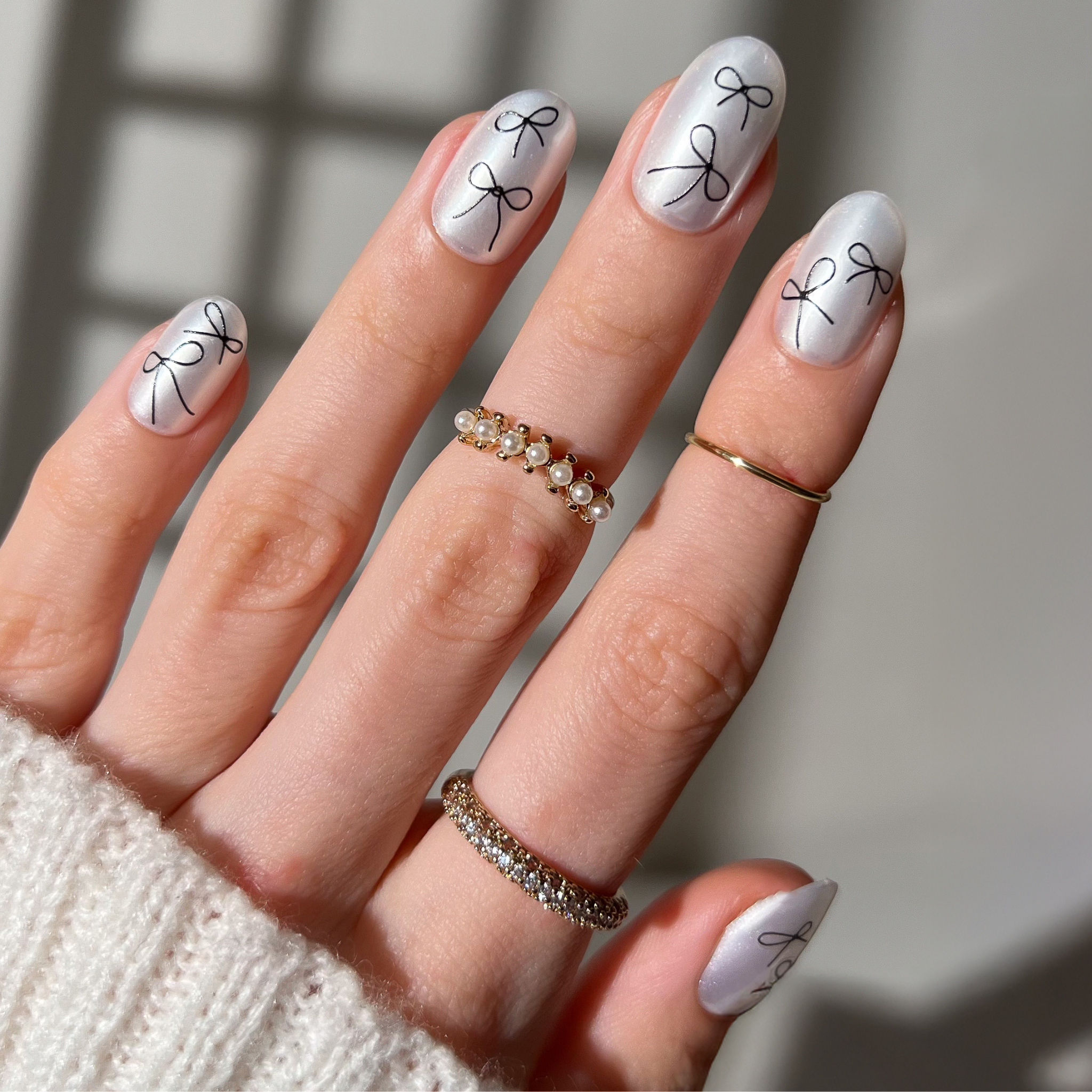 paintlab-midnight-bows-nail-stickers image 3