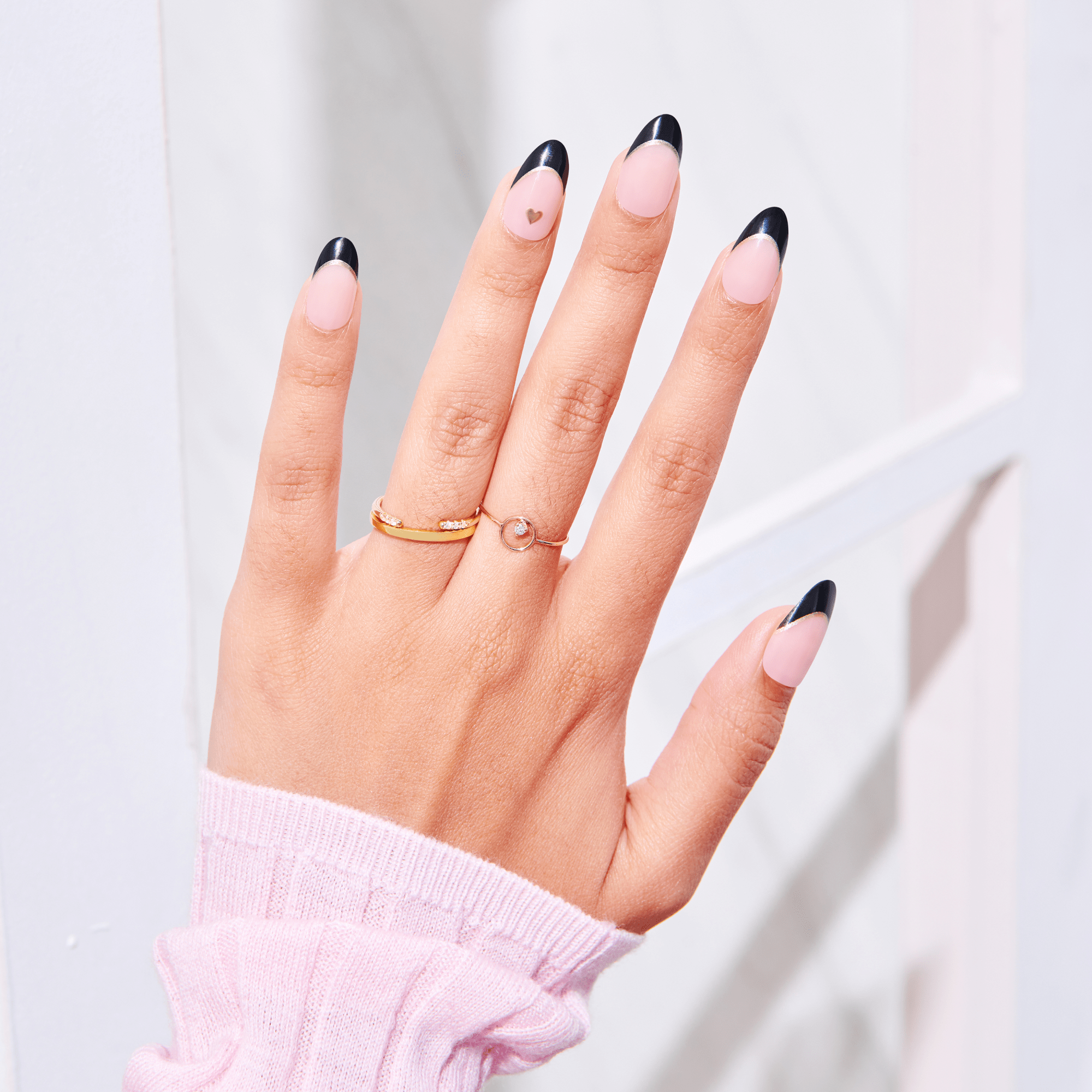 impress-design-no-glue-fake-press-on-nails-positive-black-french-tip-medium-almo image 3