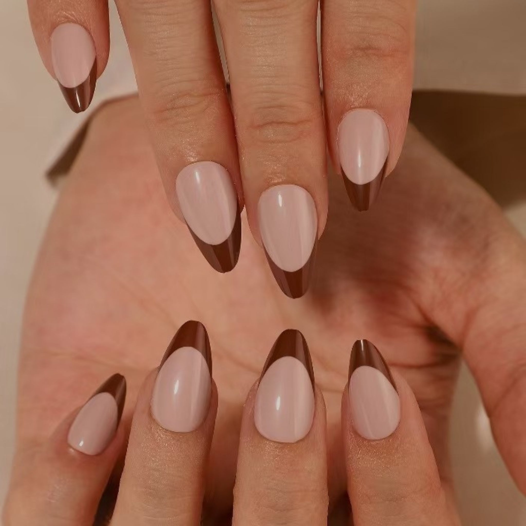 paintlab-chocolate-tips-short-almond-press-on-nails image 6