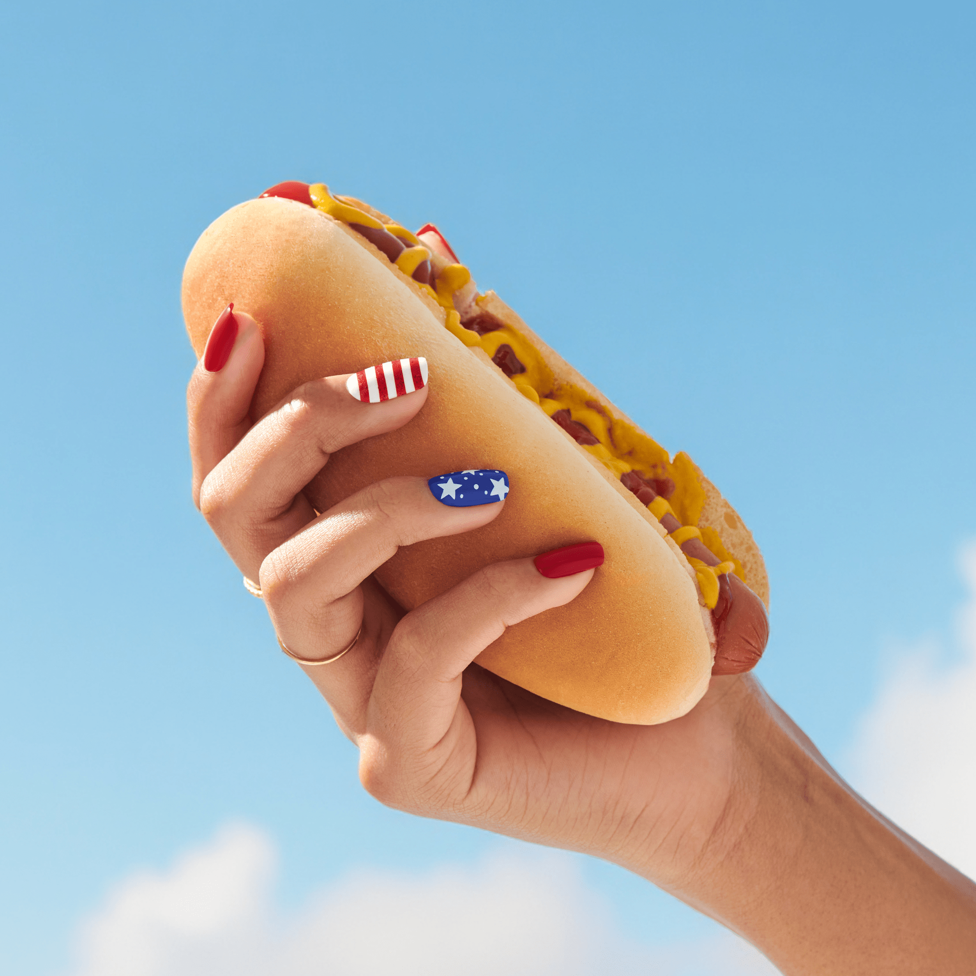 impress-stateside-no-glue-press-on-nails-patriotic-design-medium-squoval-multico image 2
