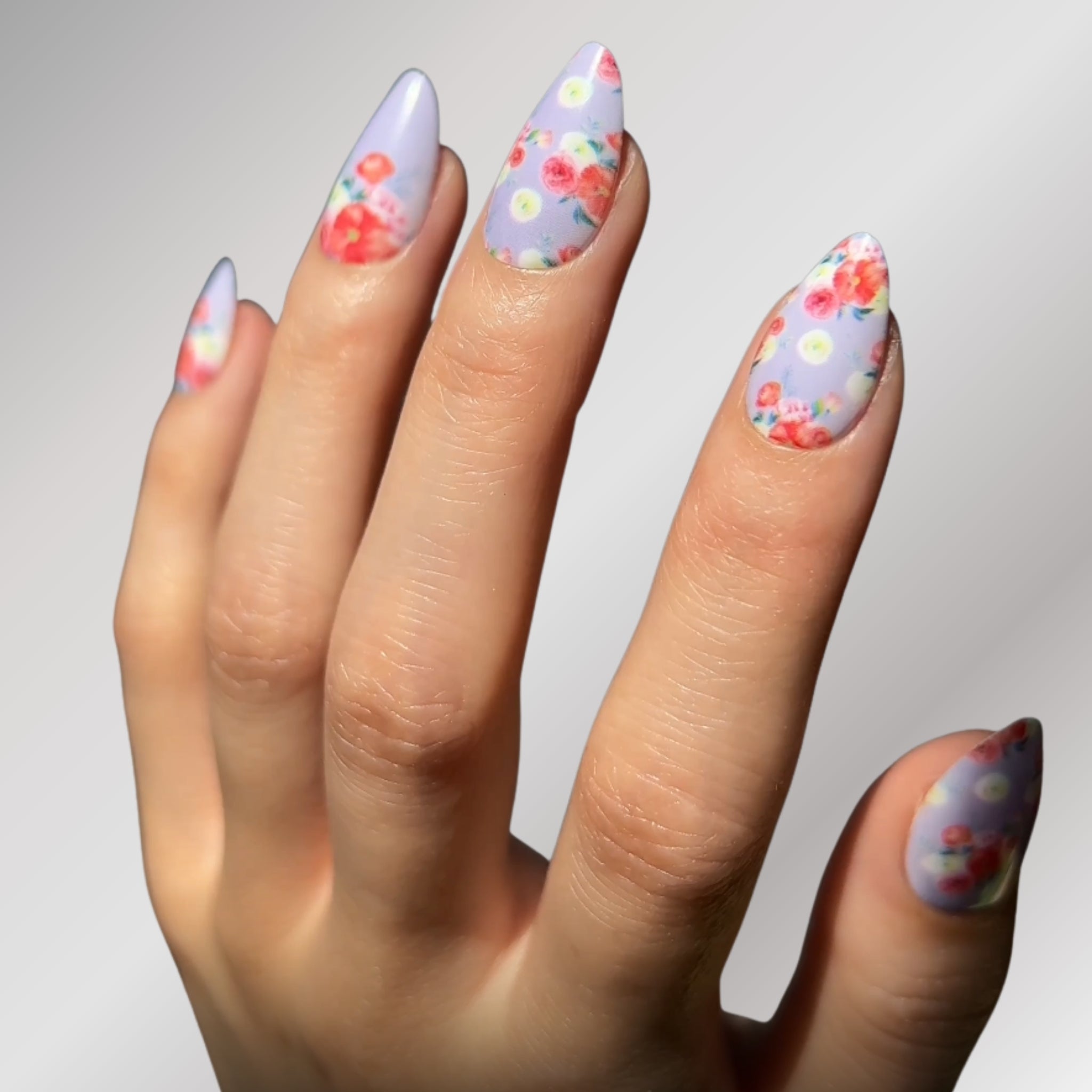 paintlab-florence-short-almond-press-on-nails image 4