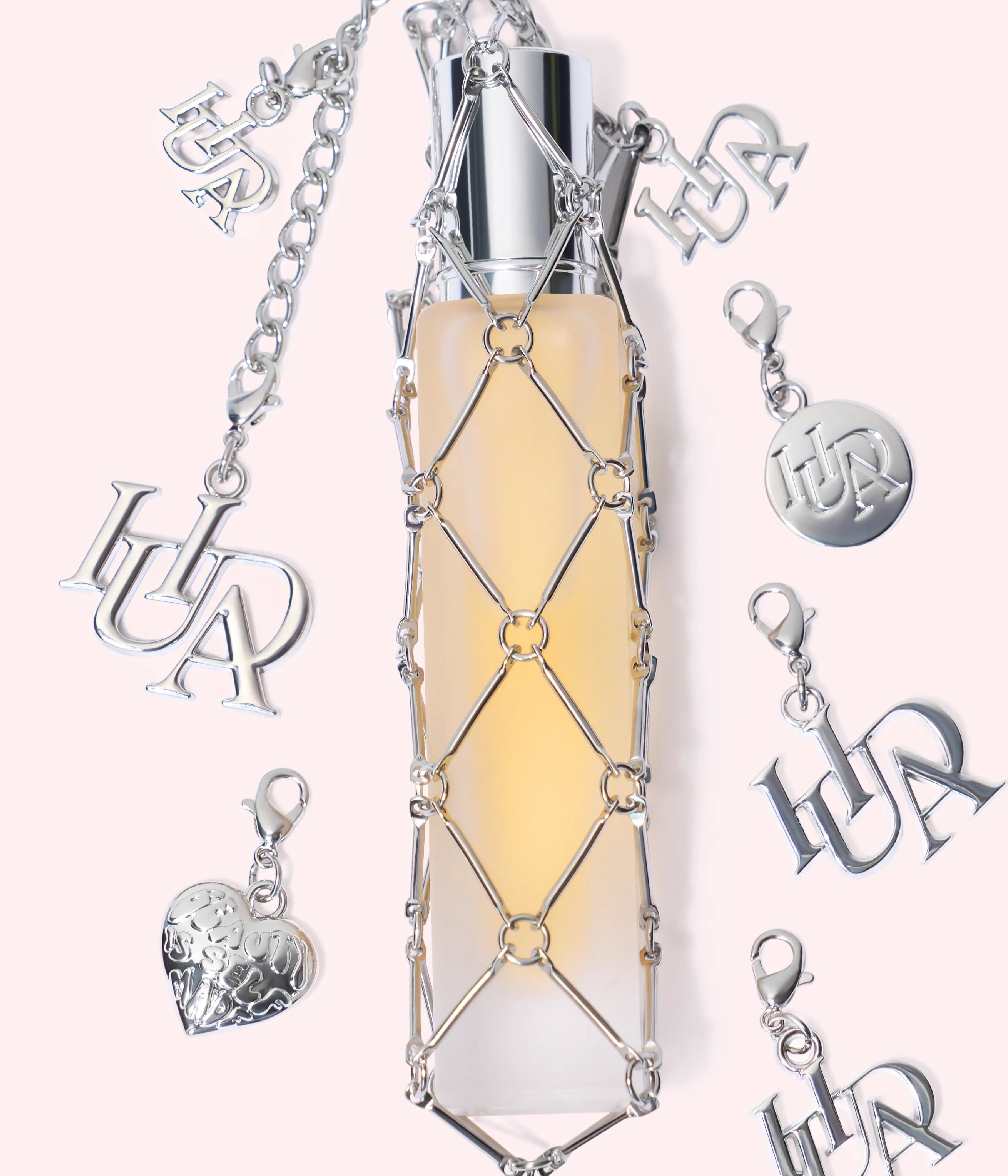 huda-beauty-travel-spray-fragrance-holder-with-charms image 3