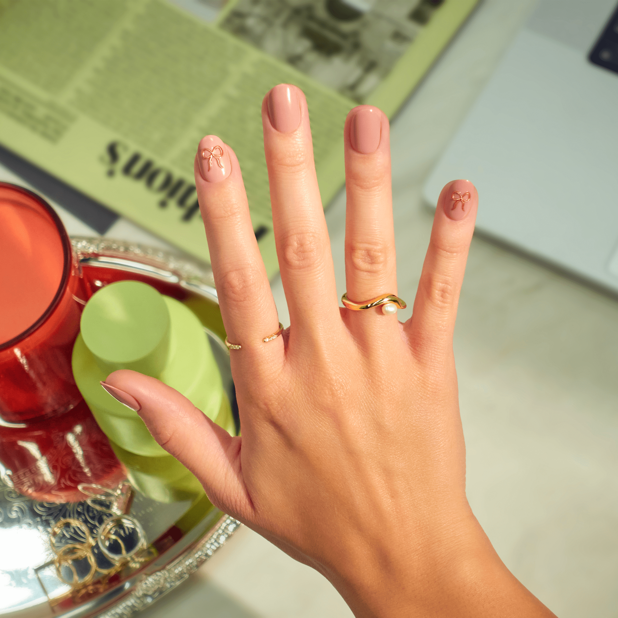 impress-design-no-glue-fake-press-on-nails-close-to-you-3d-solid-pink-short-oval image 2
