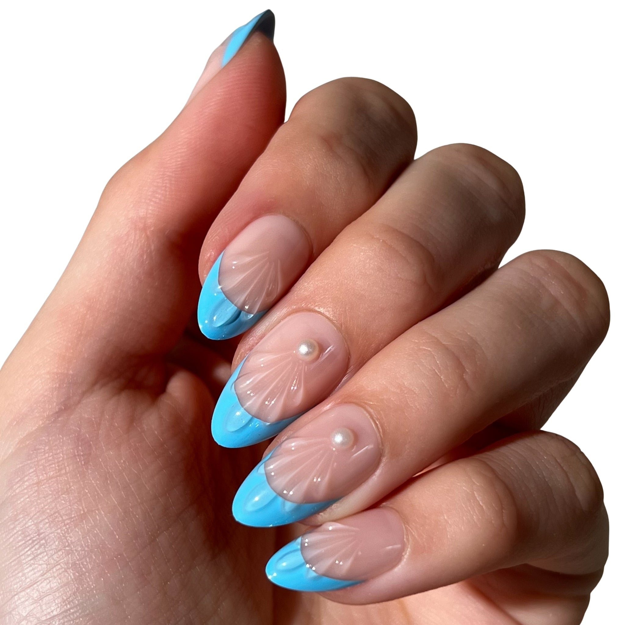 paintlab-glittering-mermaid-short-almond-press-on-nails-iridescent-glitter-pearl image 5