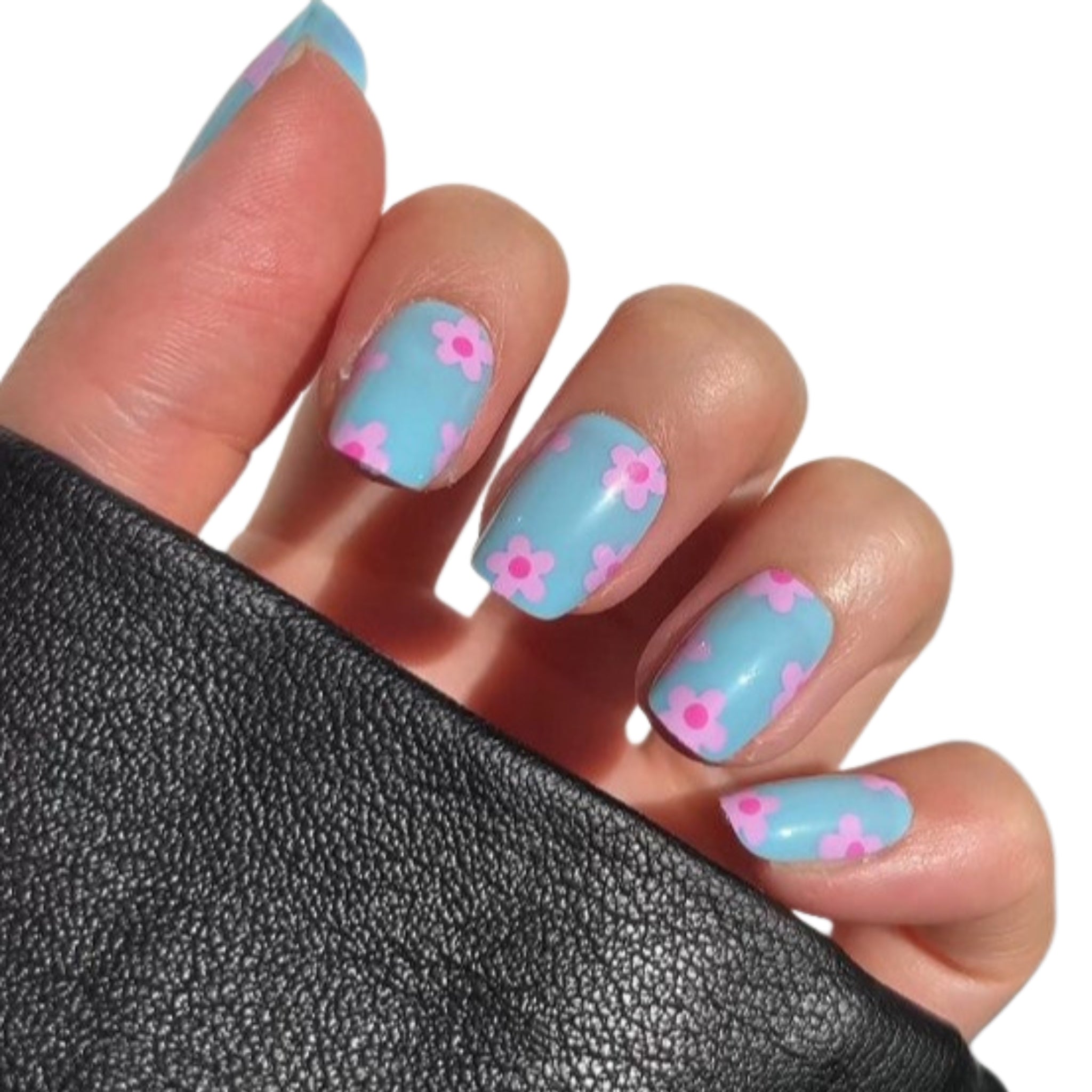 paintlab-groovy-daisy-squoval-press-on-nails-retro-floral-design image 2