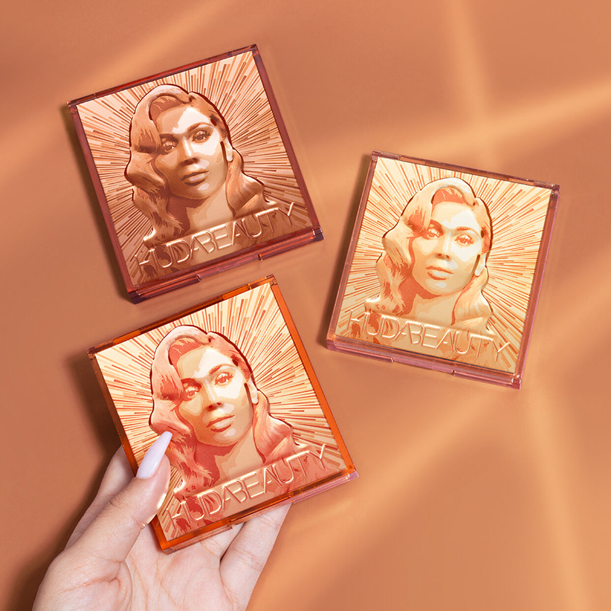 huda-beauty-mini-glow-obsessions-highlighter-face-palette image 1