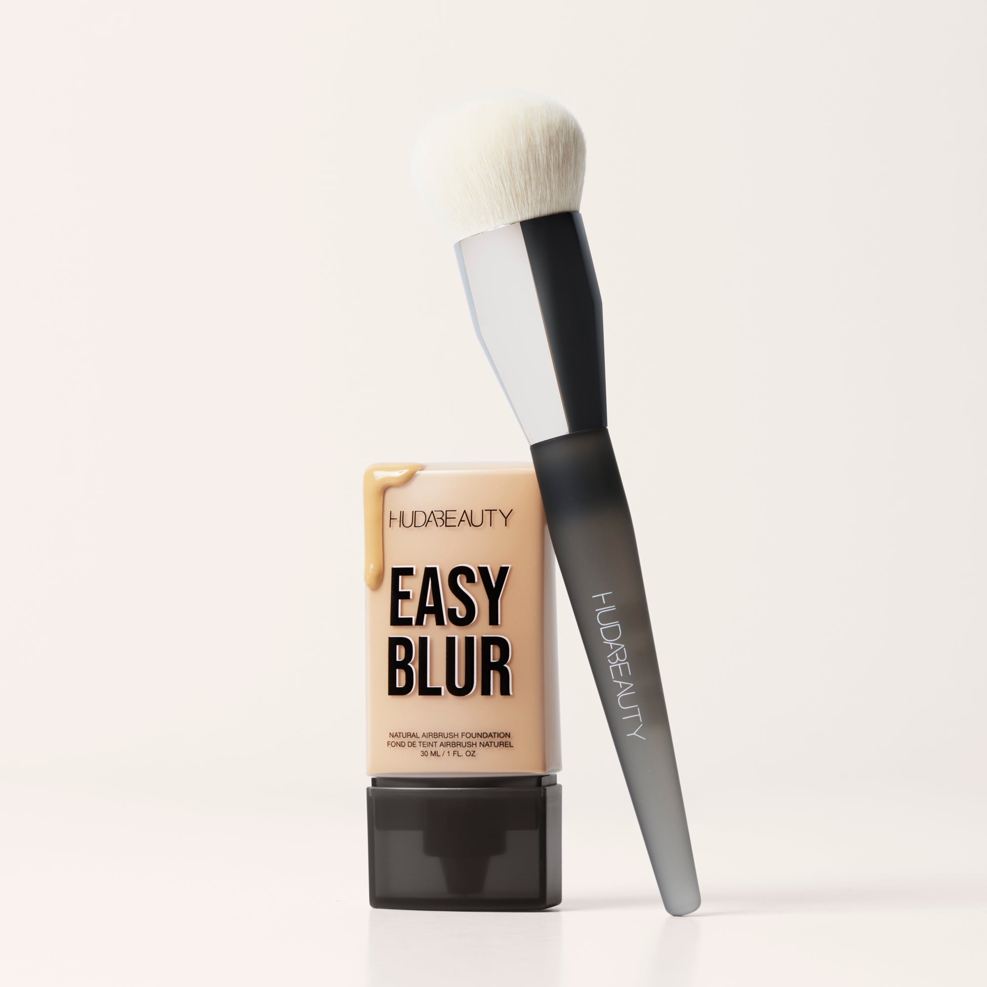 huda-beauty-easy-blur-base-brush image 3
