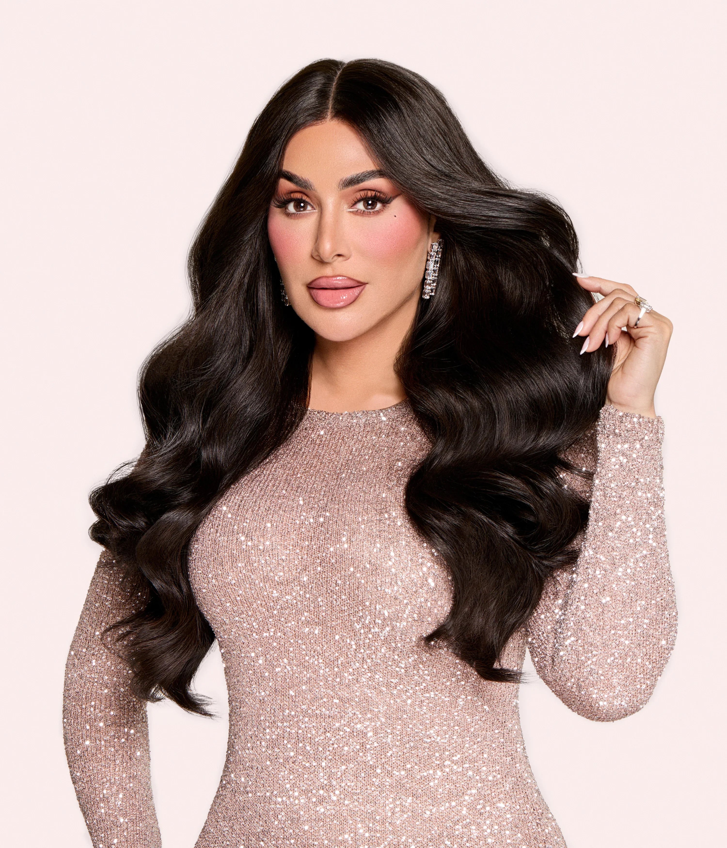 huda-beauty-beauty-works-barely-there-clip-ins-18-midnight-kohl image 1