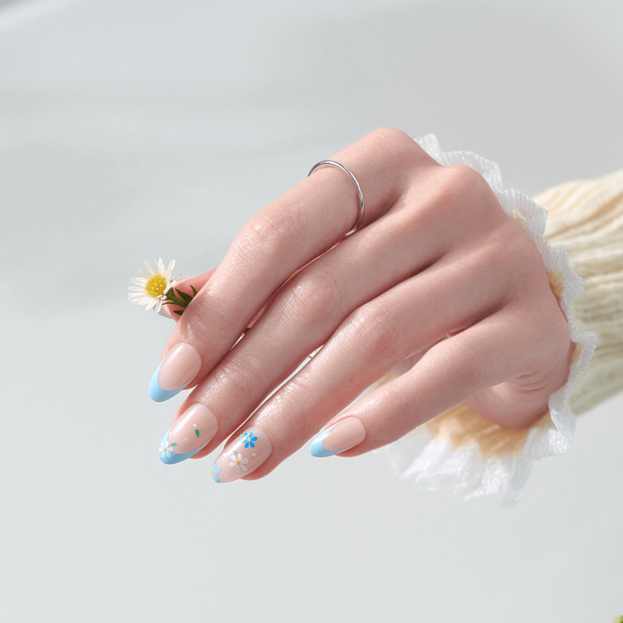 impress-design-no-glue-fake-press-on-nails-golden-nest-pastel-blue-french-floral image 3