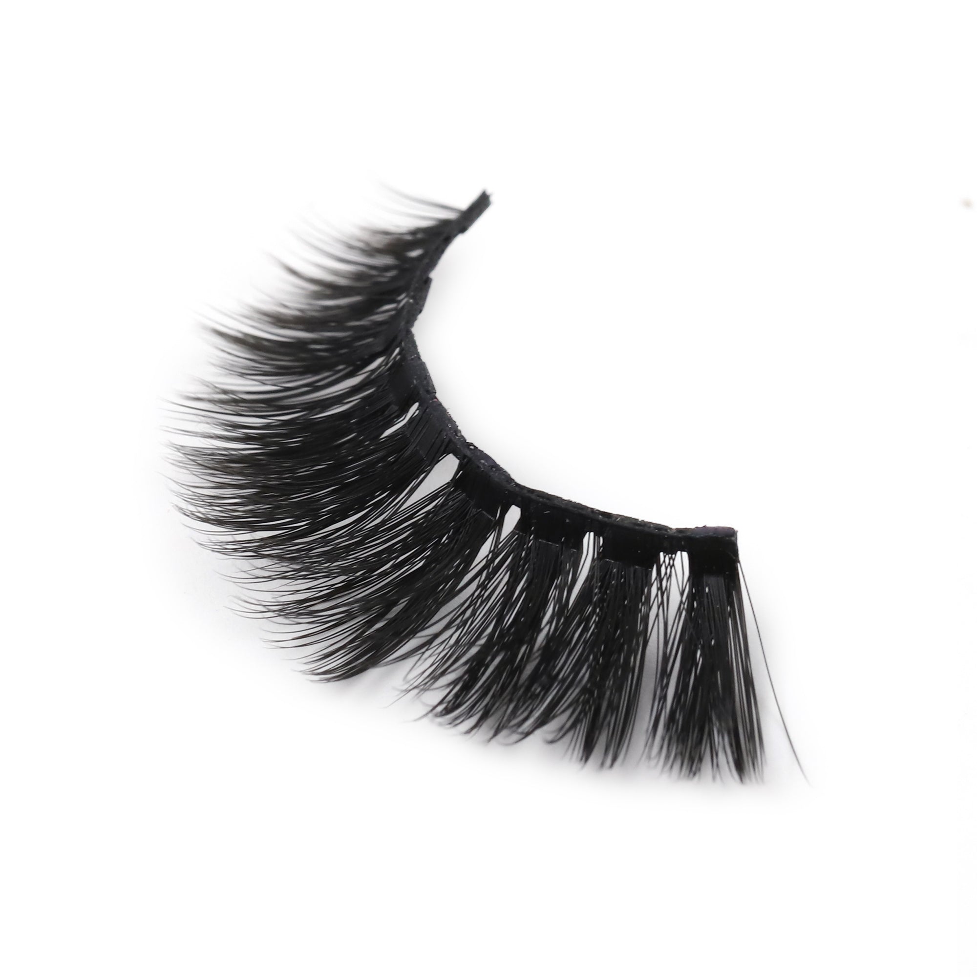 paintlab-big-energy-magnetic-eyelashes-bold-full-volume-falsies-with-magnetic-ap image 4