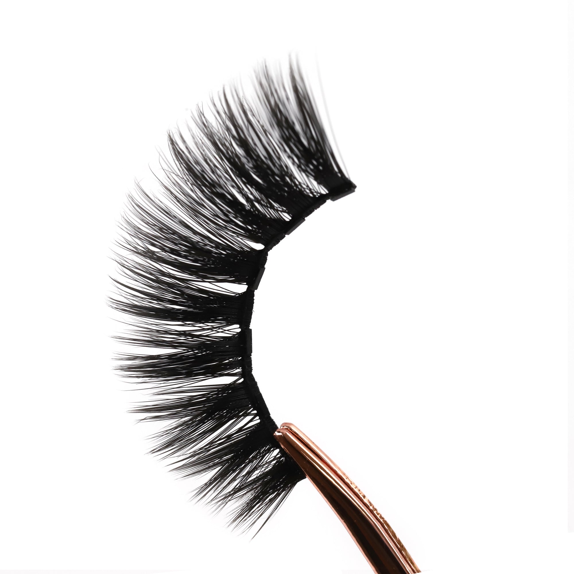paintlab-big-energy-magnetic-eyelashes-bold-full-volume-falsies-with-magnetic-ap image 7