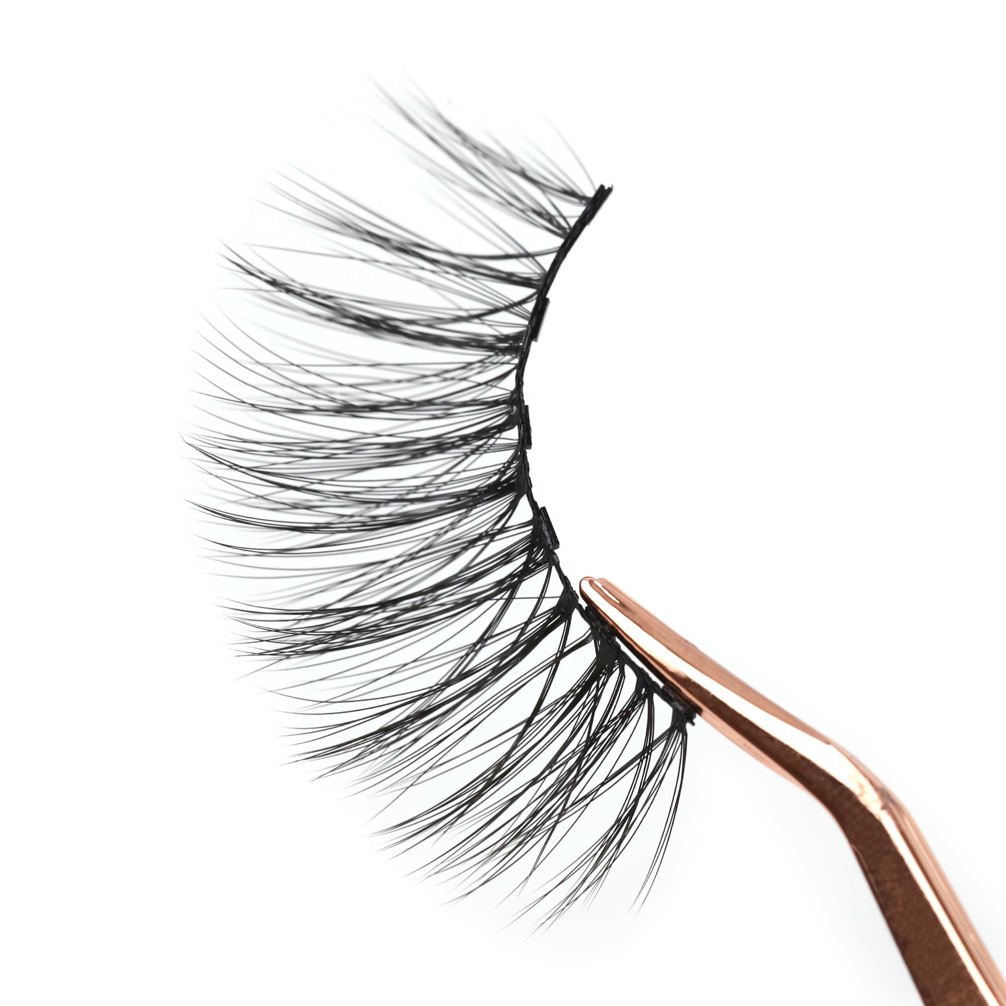 paintlab-fluttery-magnetic-eyelashes image 7