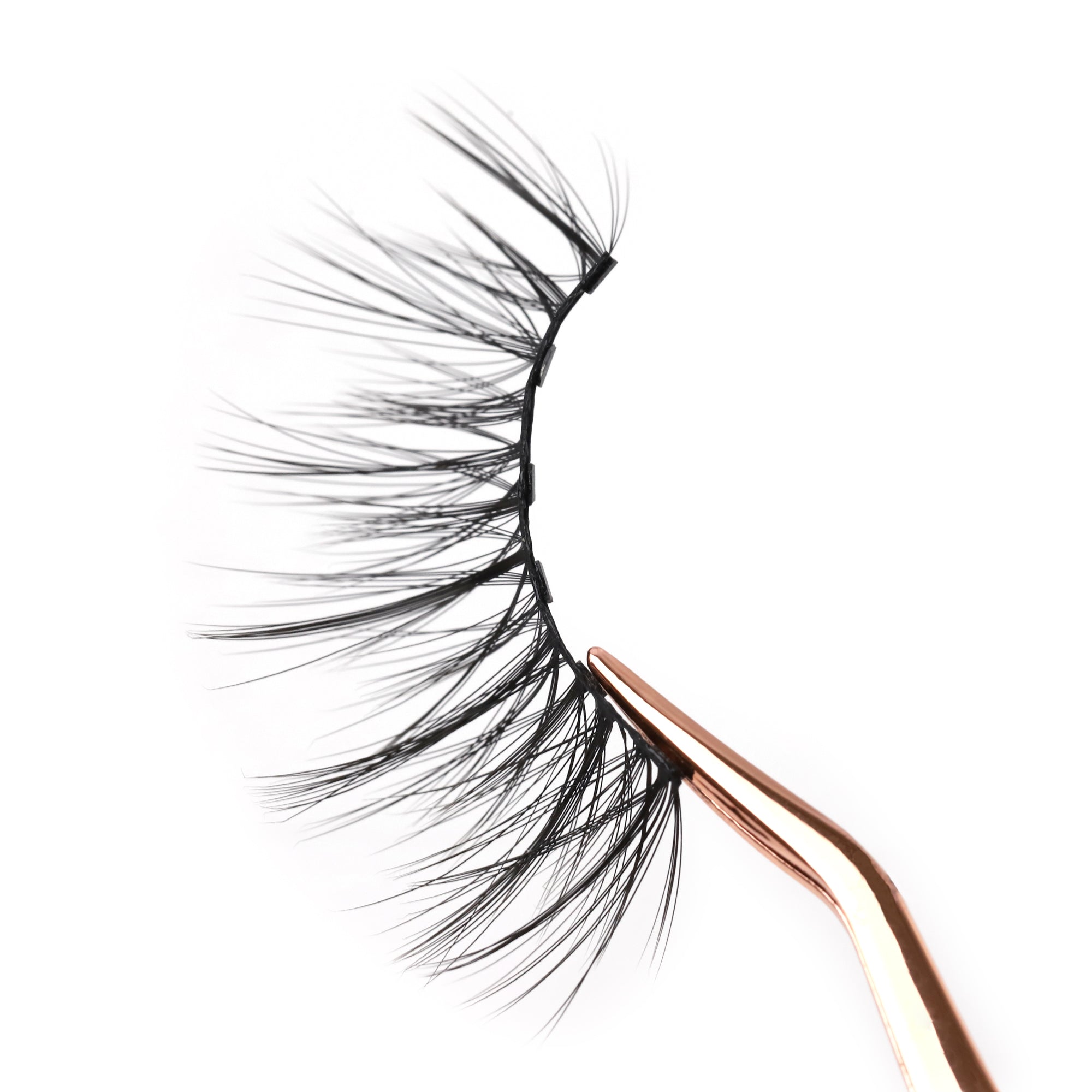 paintlab-frenchie-magnetic-eyelashes-natural-wispy-style-no-glue-needed image 7
