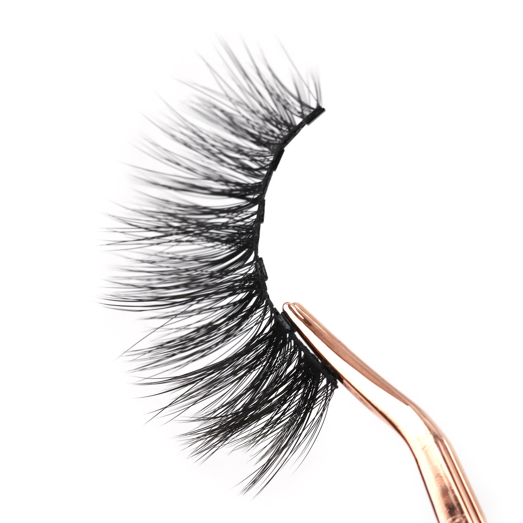 paintlab-bae-magnetic-eyelashes-reusable-glue-free-lashes-for-everyday-glam image 5