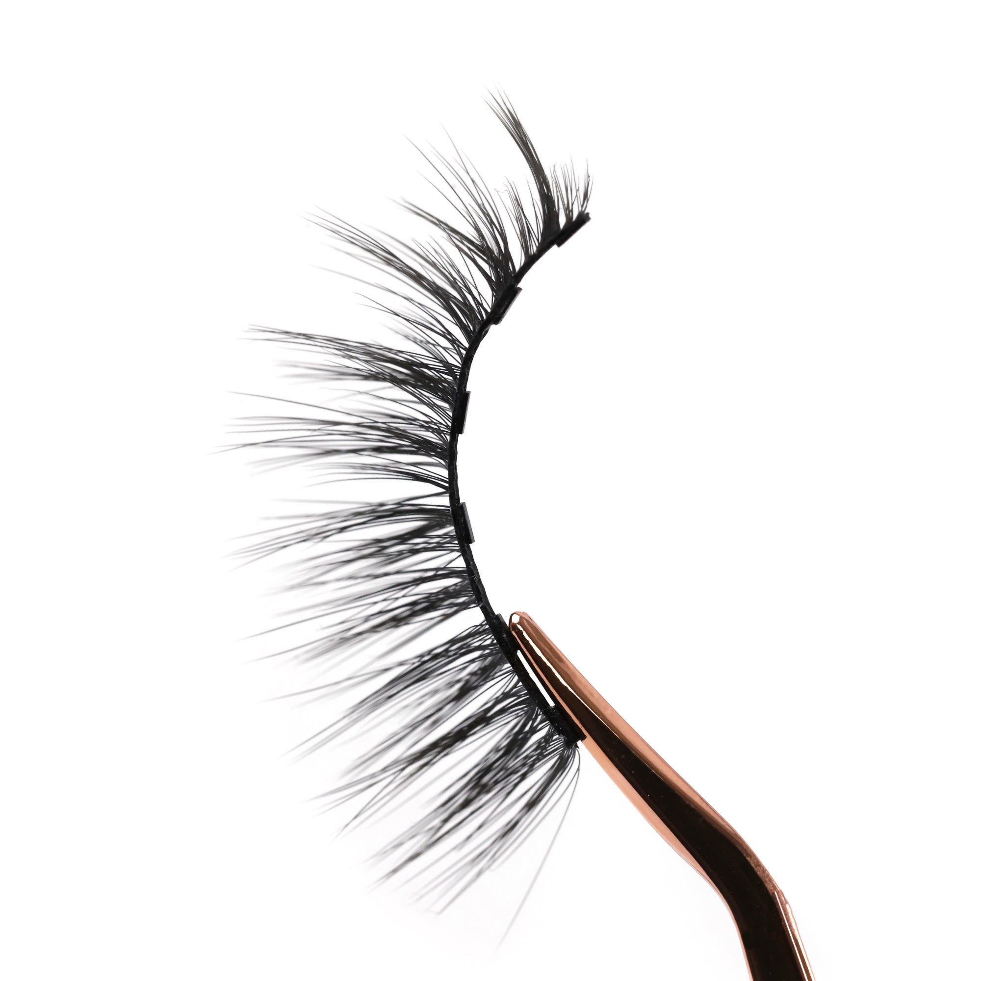 paintlab-heartbreaker-magnetic-eyelashes-bold-dramatic-reusable image 5