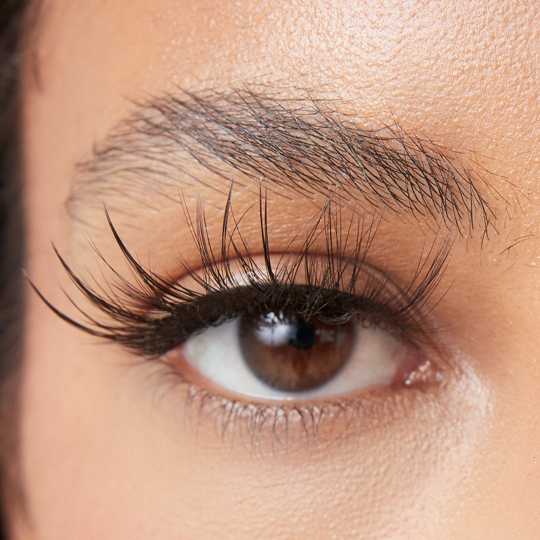 paintlab-frenchie-magnetic-eyelashes-natural-wispy-style-no-glue-needed image 2