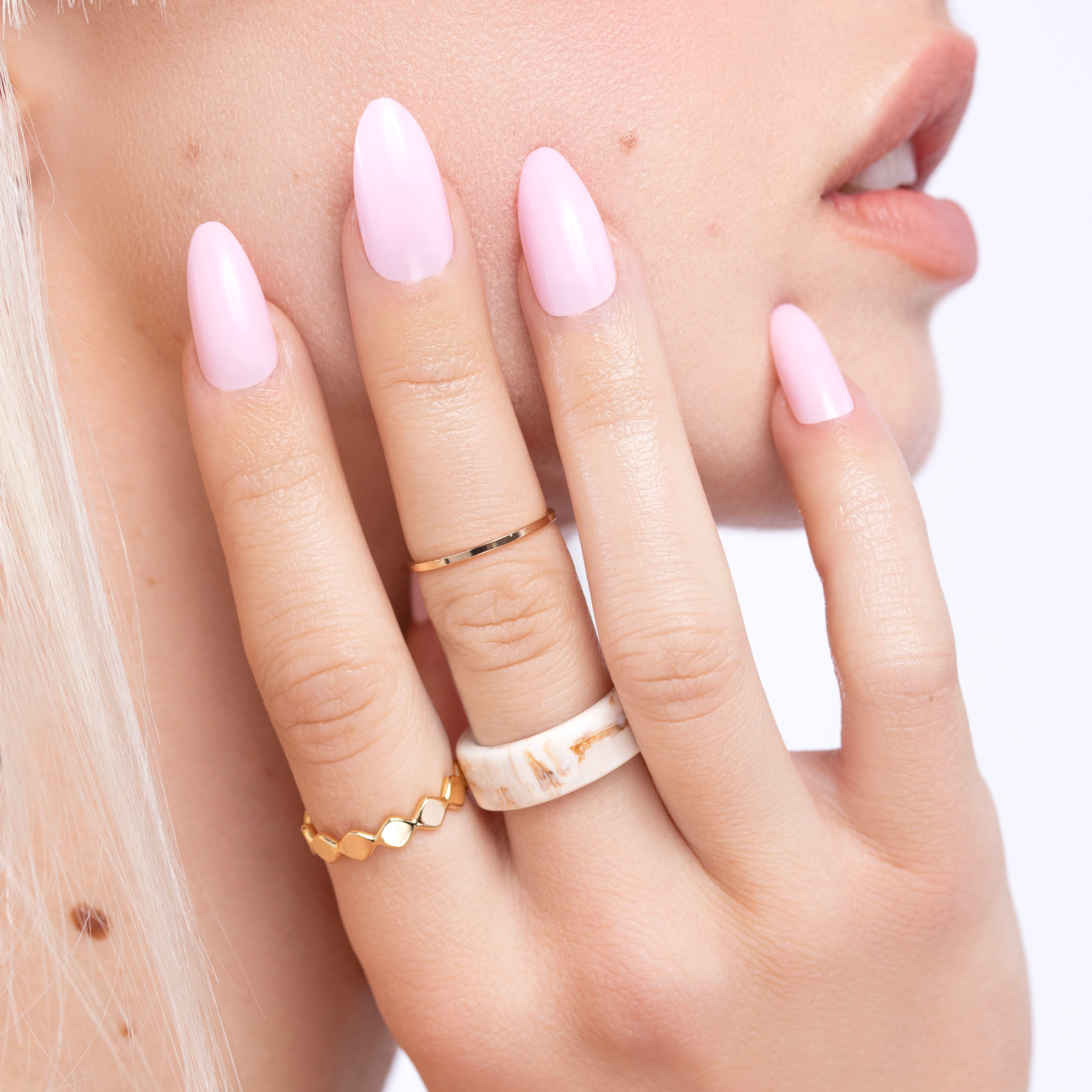 paintlab-millennial-pink-almond-press-on-nails image 4