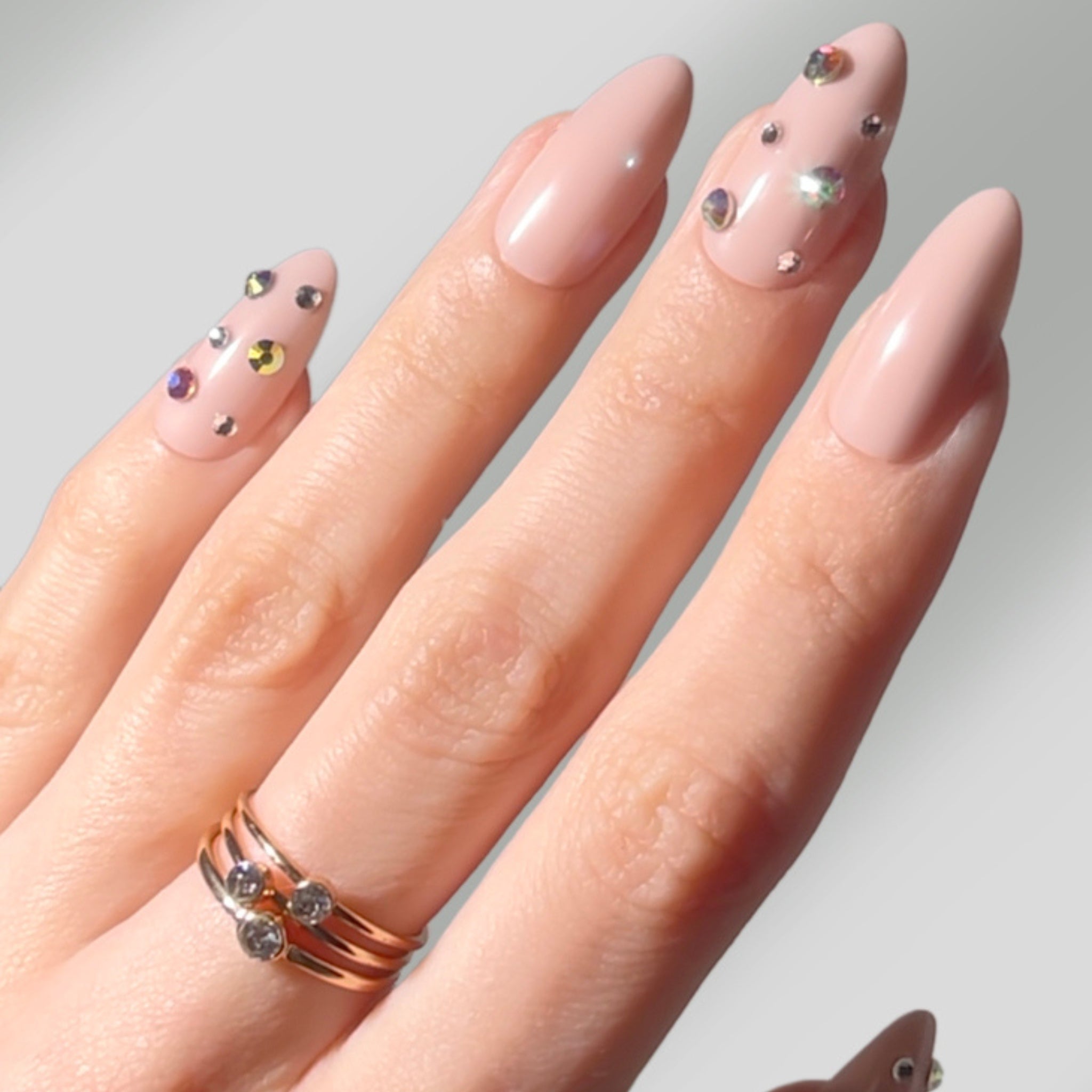 paintlab-neutrals-nails-collection-almond-press-on-nails-versatile-muted-tones image 6