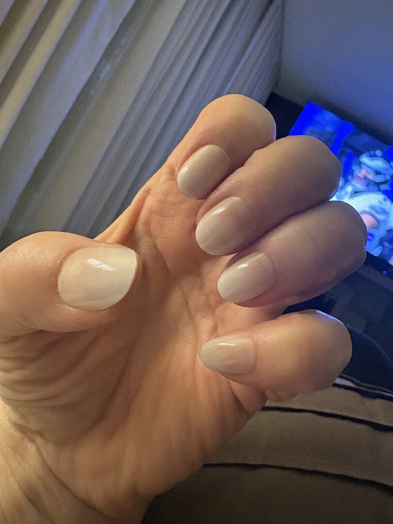 Perfect no-fuss nails