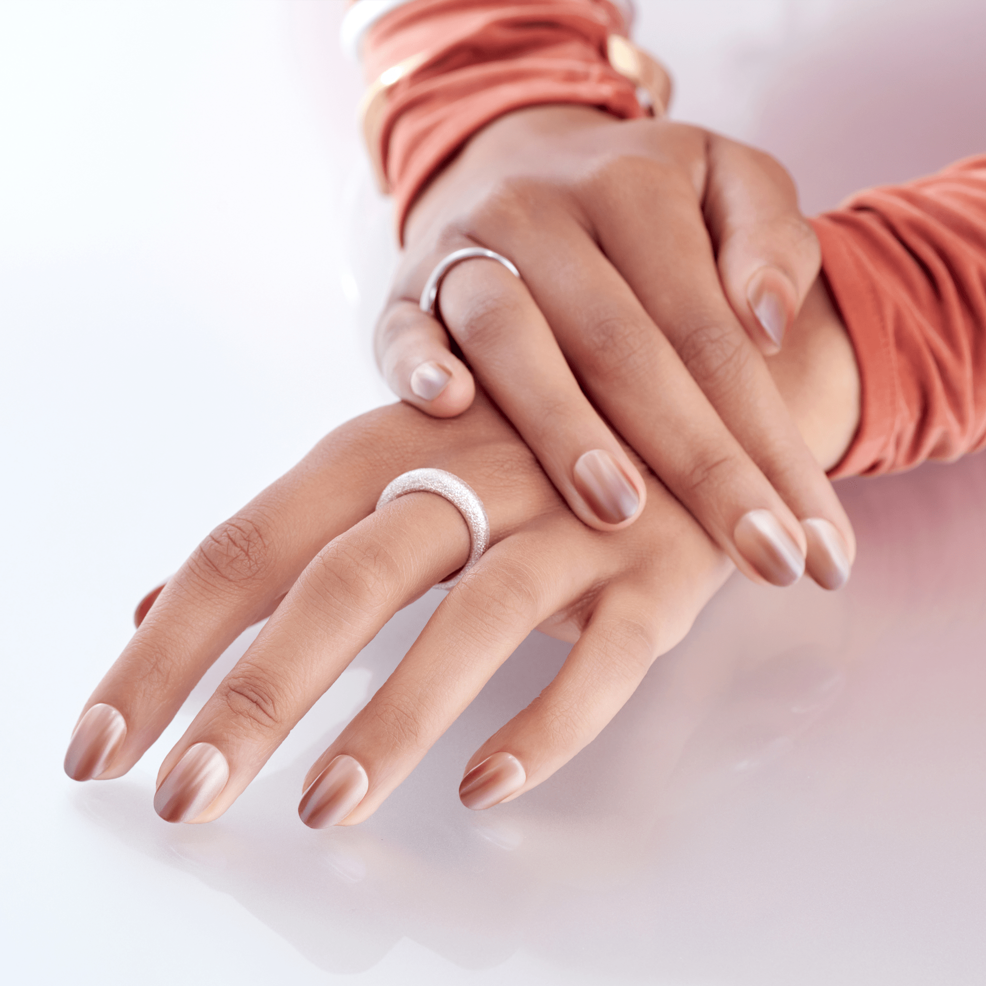 colorfx-by-impress-no-glue-press-on-nails-blissful-radiance-brown-ombre-short-ov image 4