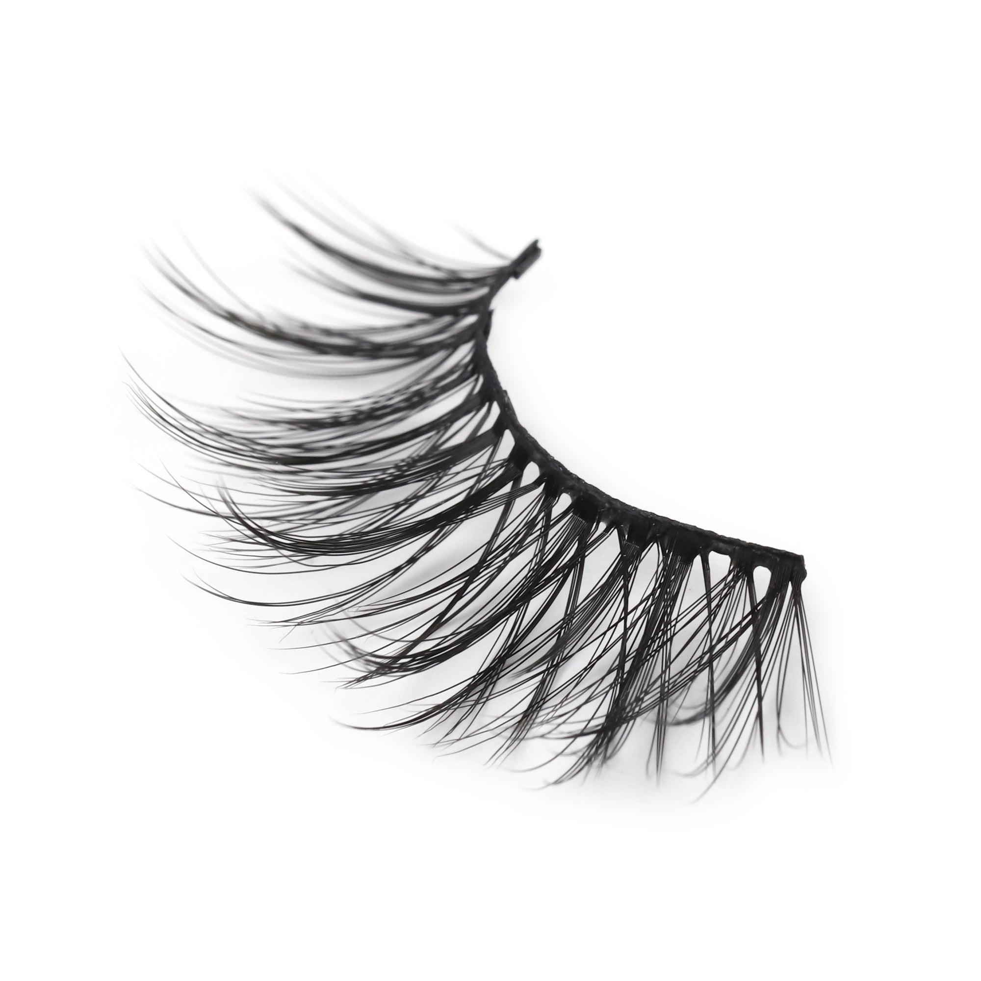 paintlab-frenchie-magnetic-eyelashes-natural-wispy-style-no-glue-needed image 4