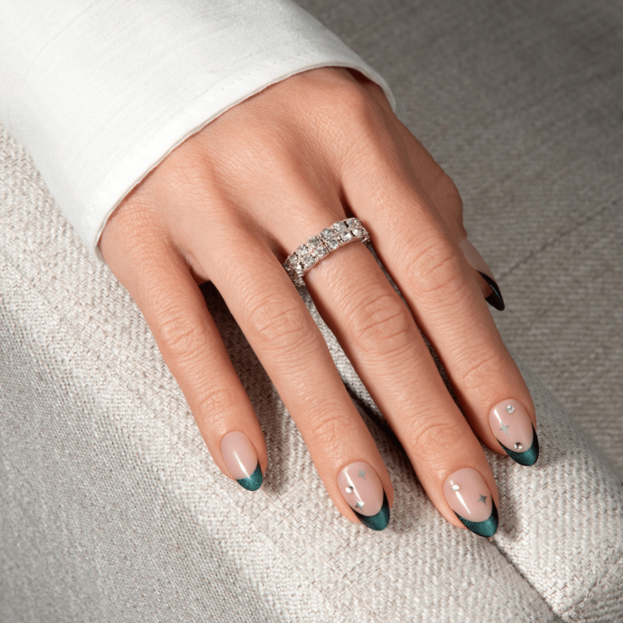 impress-premium-visions-press-on-nails-metallic-green-3d-jewel-french-almond-med image 3