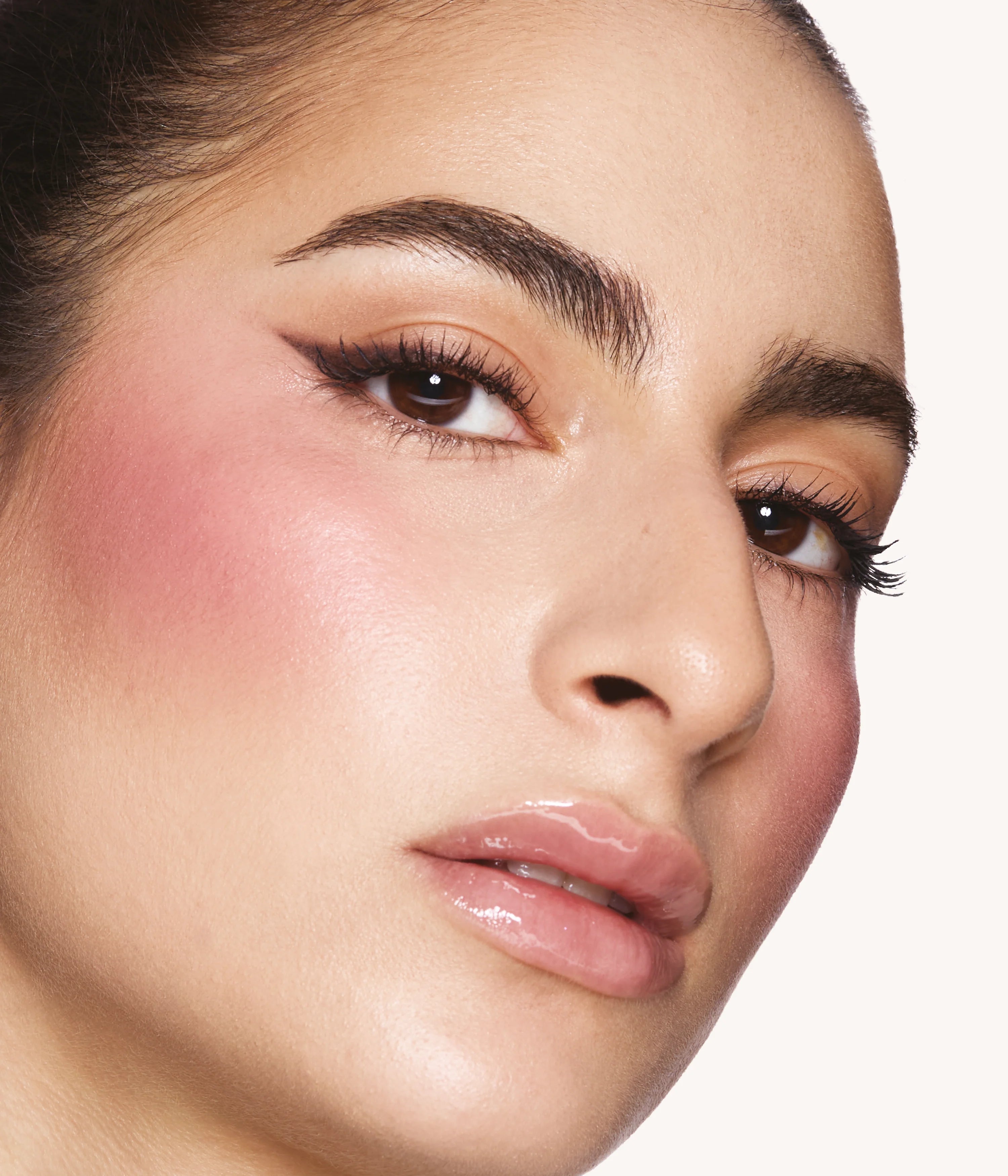 huda-beauty-cheek-lip-duo-berries-and-cream image 2