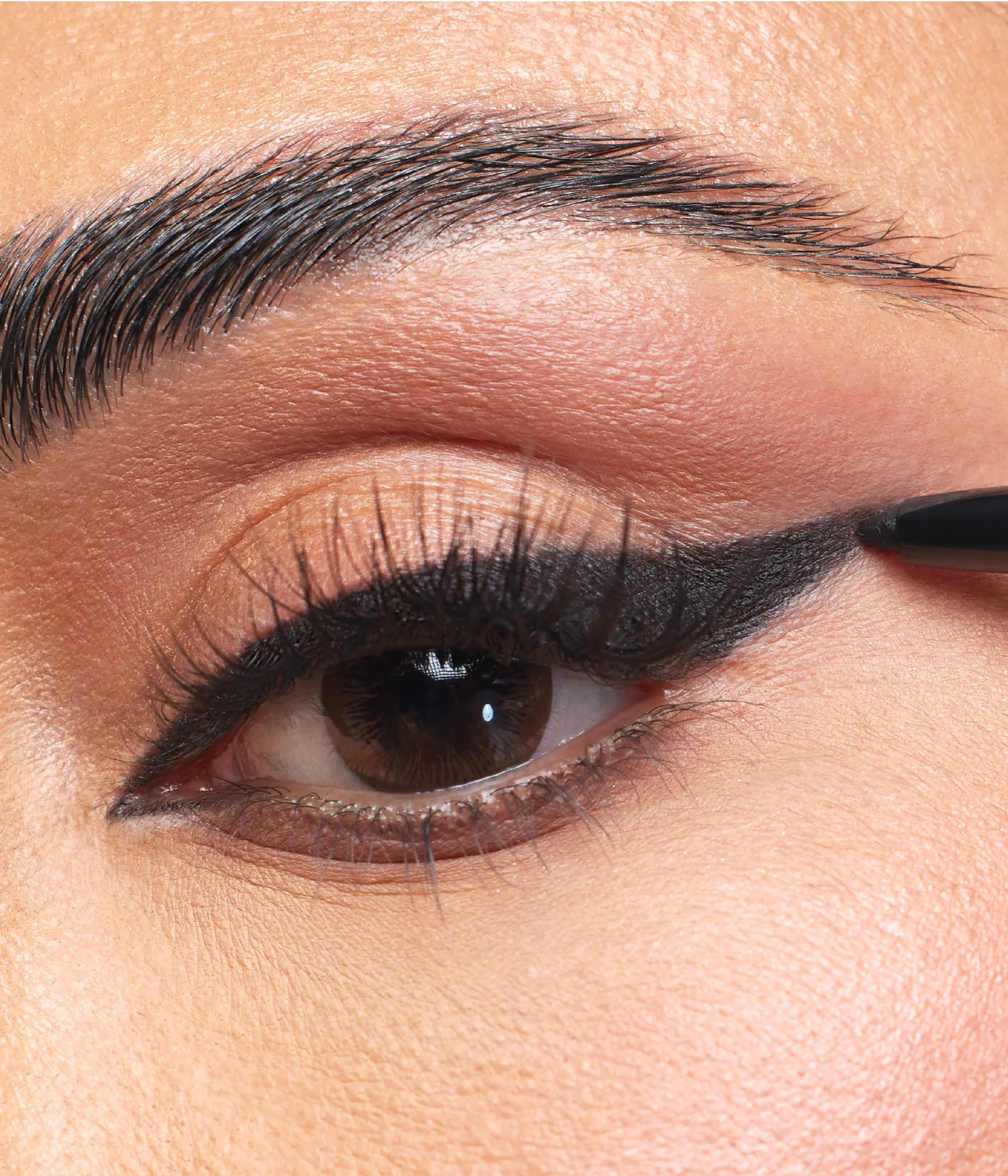 huda-beauty-creamy-kohl-longwear-eye-pencil image 2