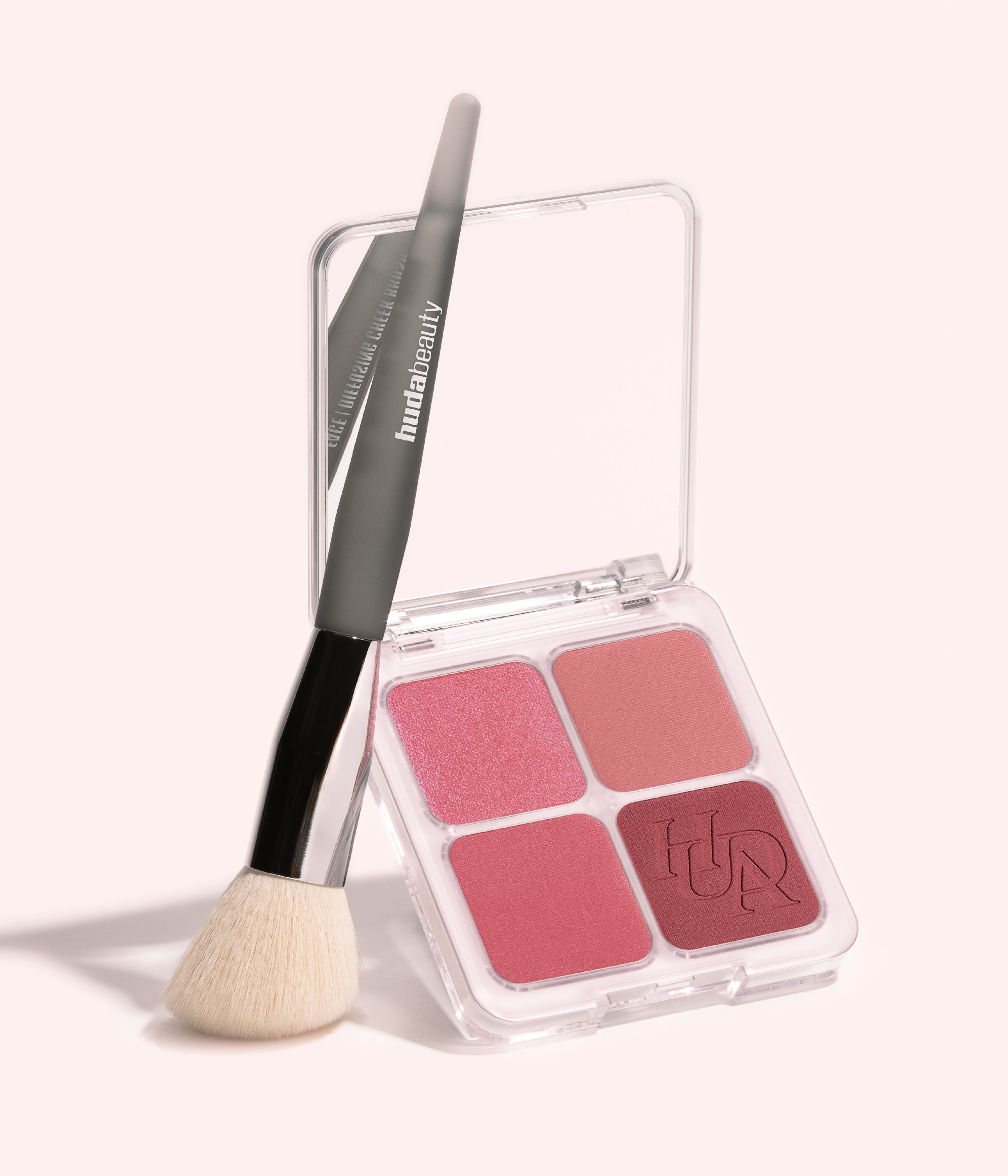 huda-beauty-diffusing-cheek-brush image 4