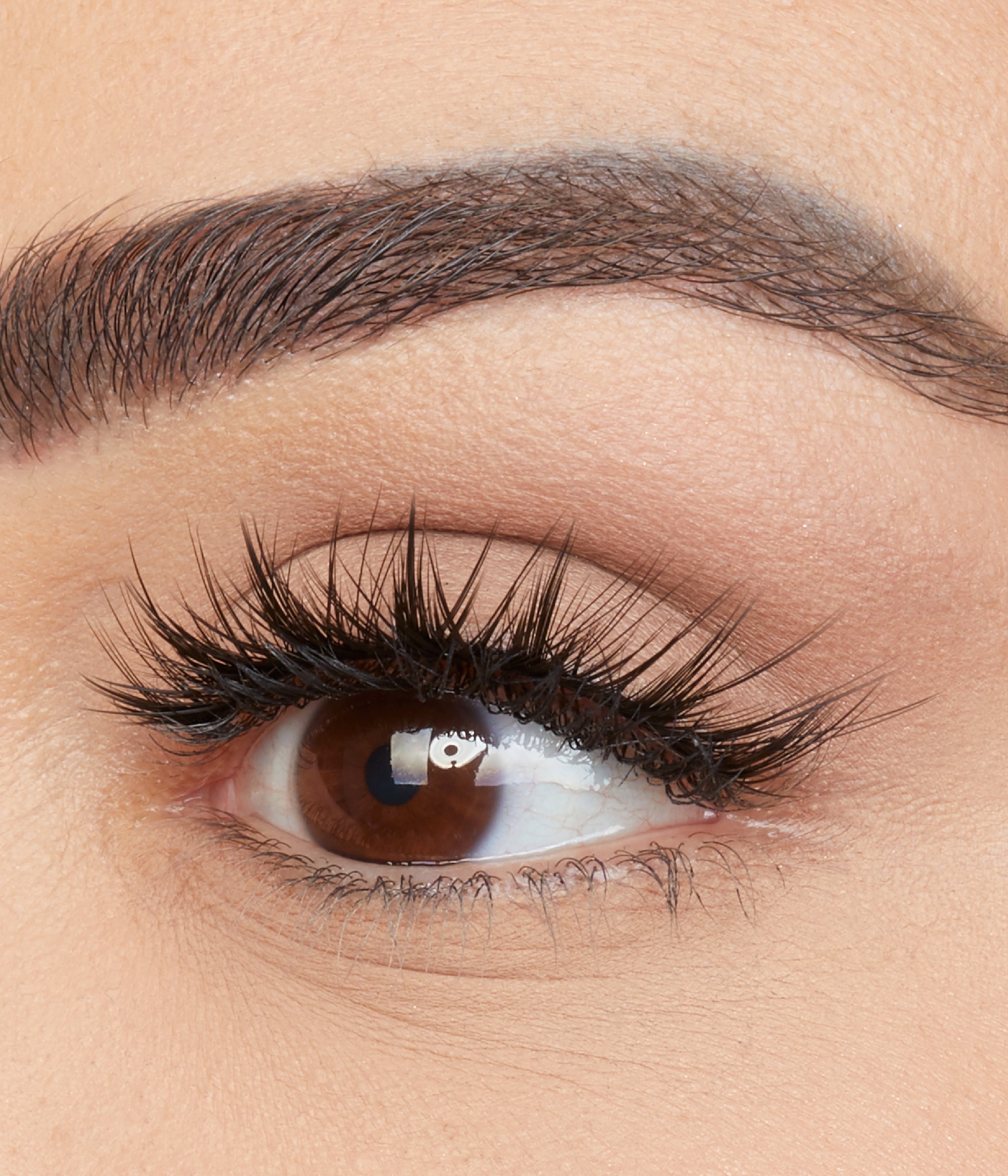 huda-beauty-classic-false-lash-scarlett-8 image 3