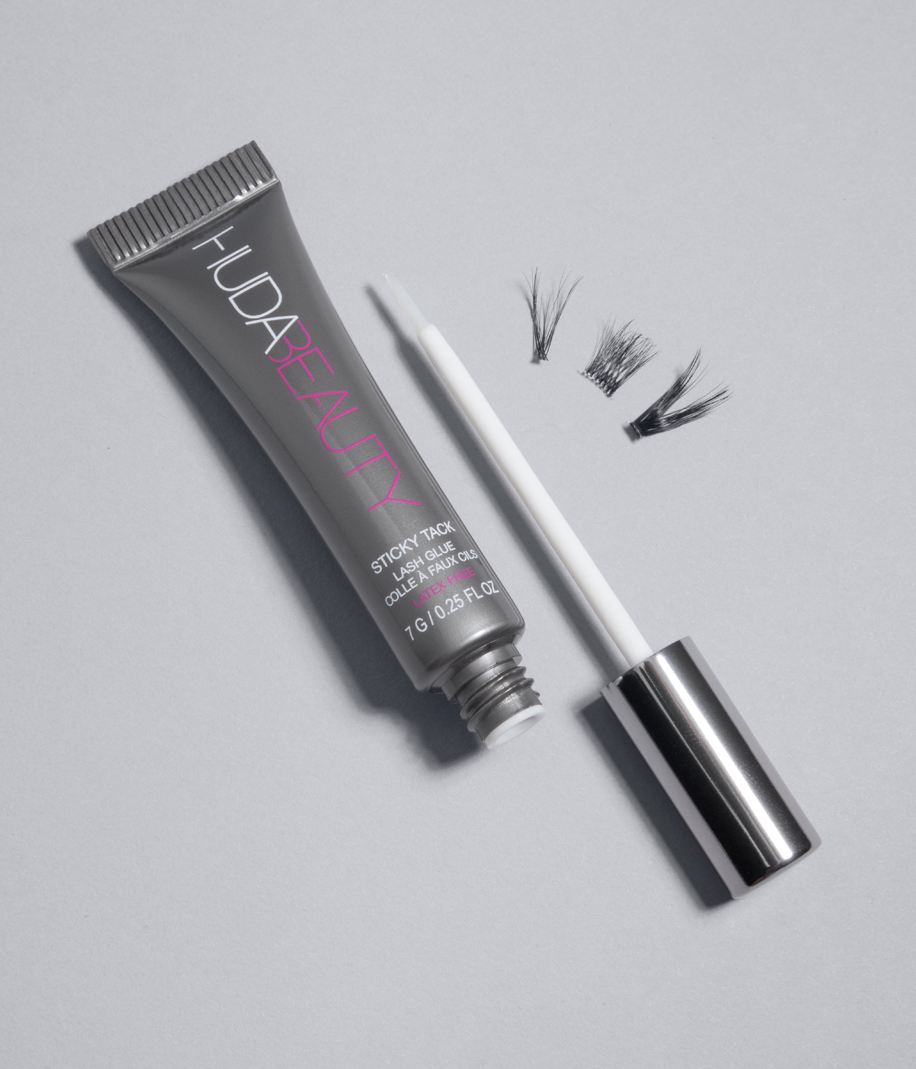 huda-beauty-sticky-tack-latex-free-lash-glue image 2