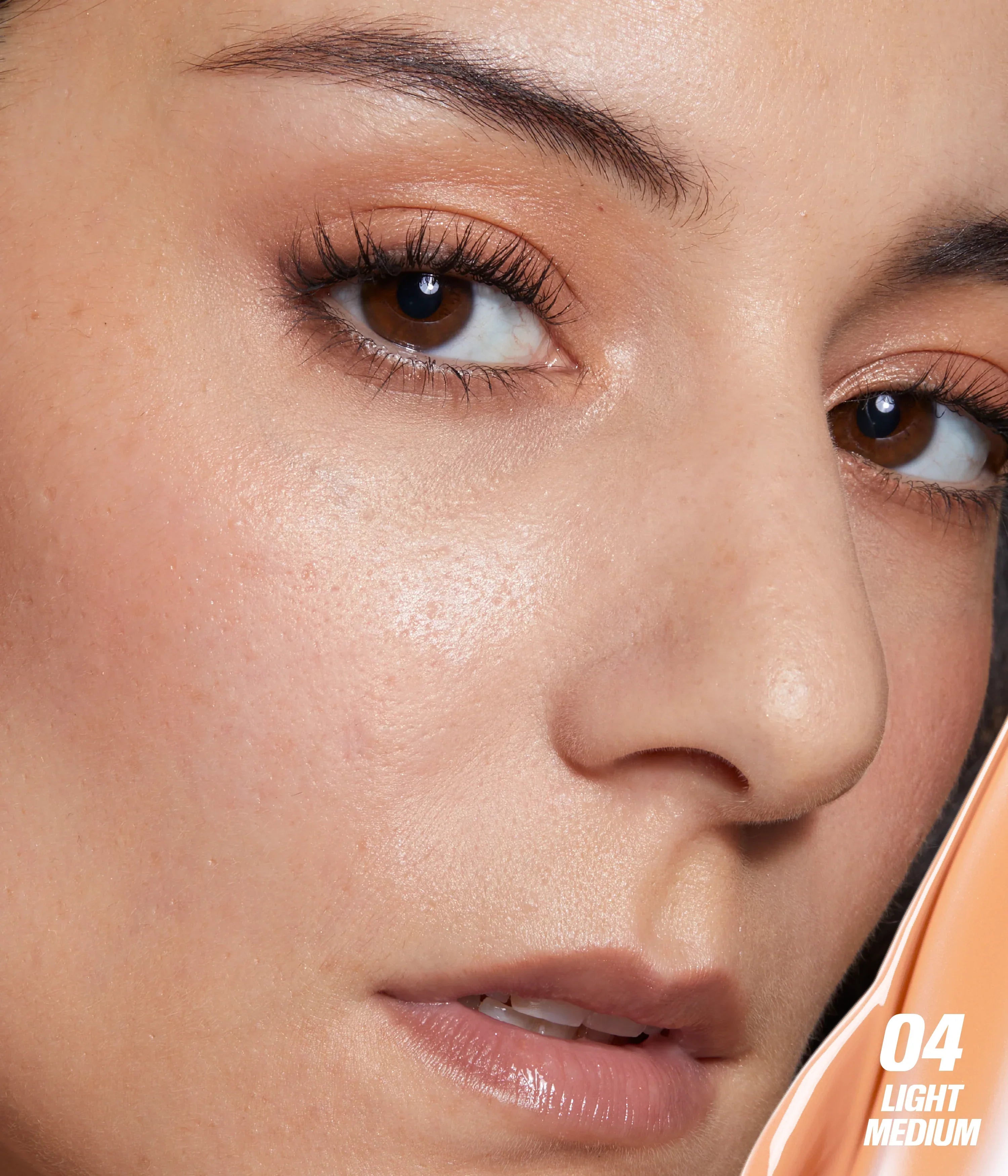 huda-beauty-glowish-bright-light-hydrating-sheer-vegan-concealer image 3