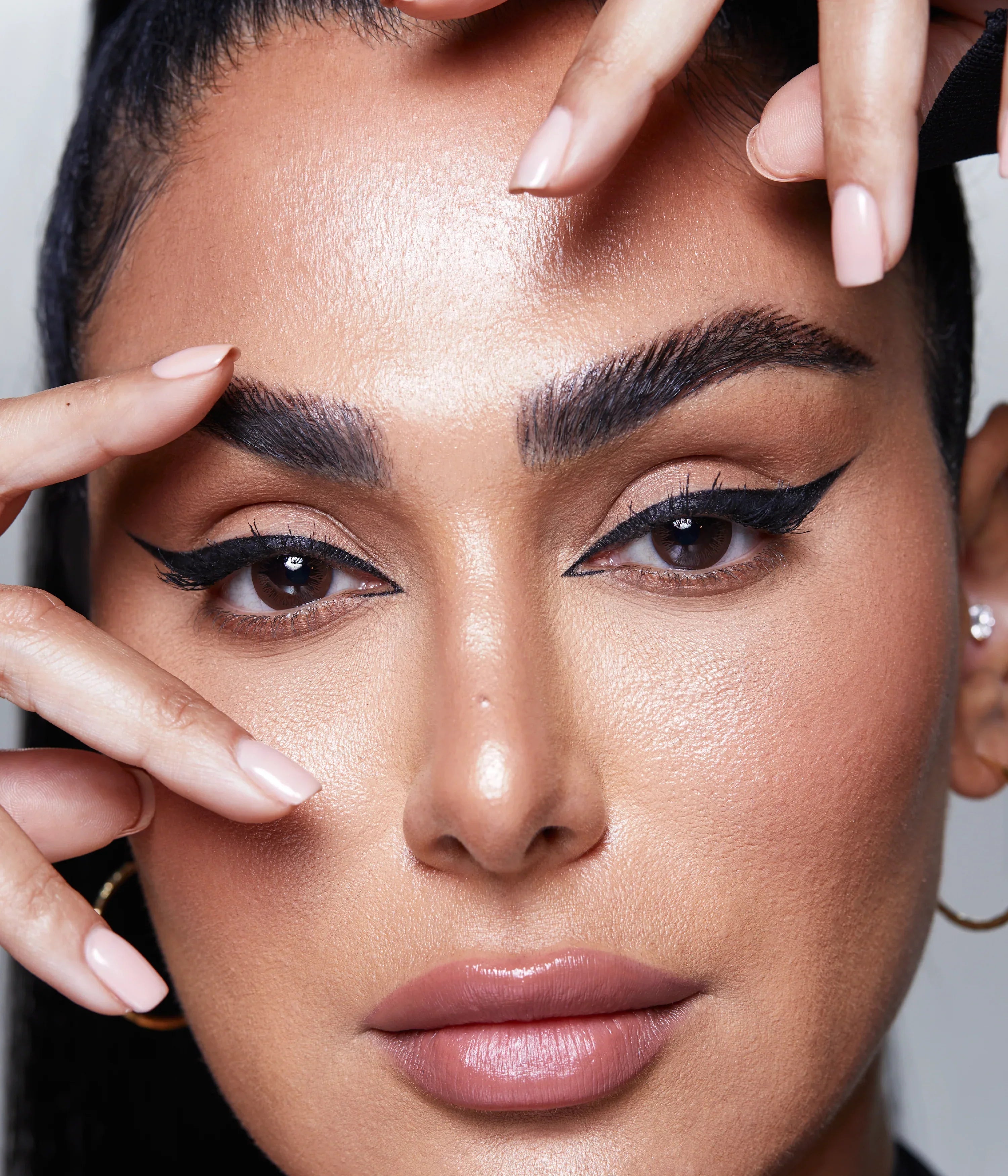 huda-beauty-life-liner-quick-n-easy-black-mini image 3