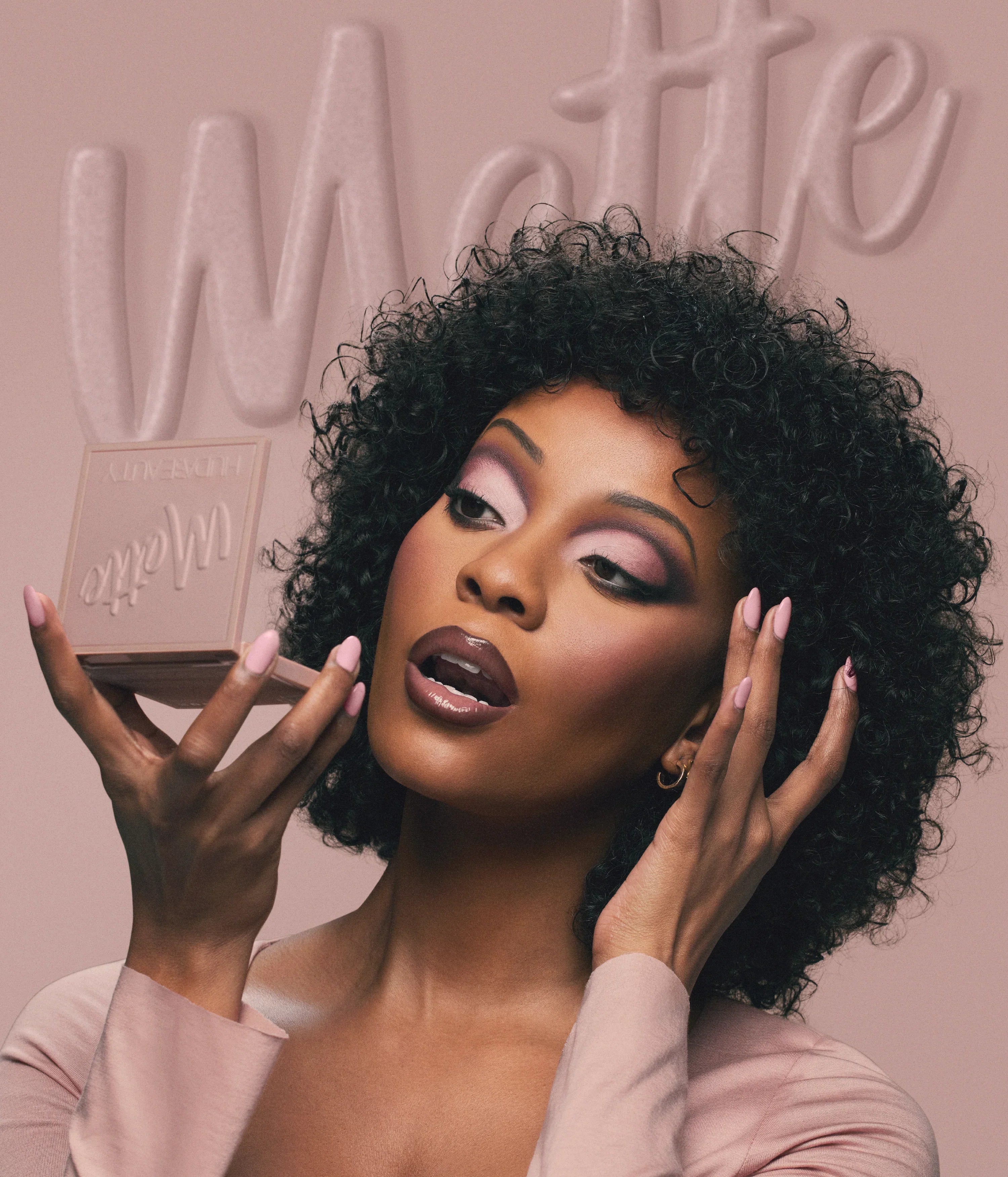 huda-beauty-matte-obsessions-eyeshadow-palette-warm-or-cool image 3