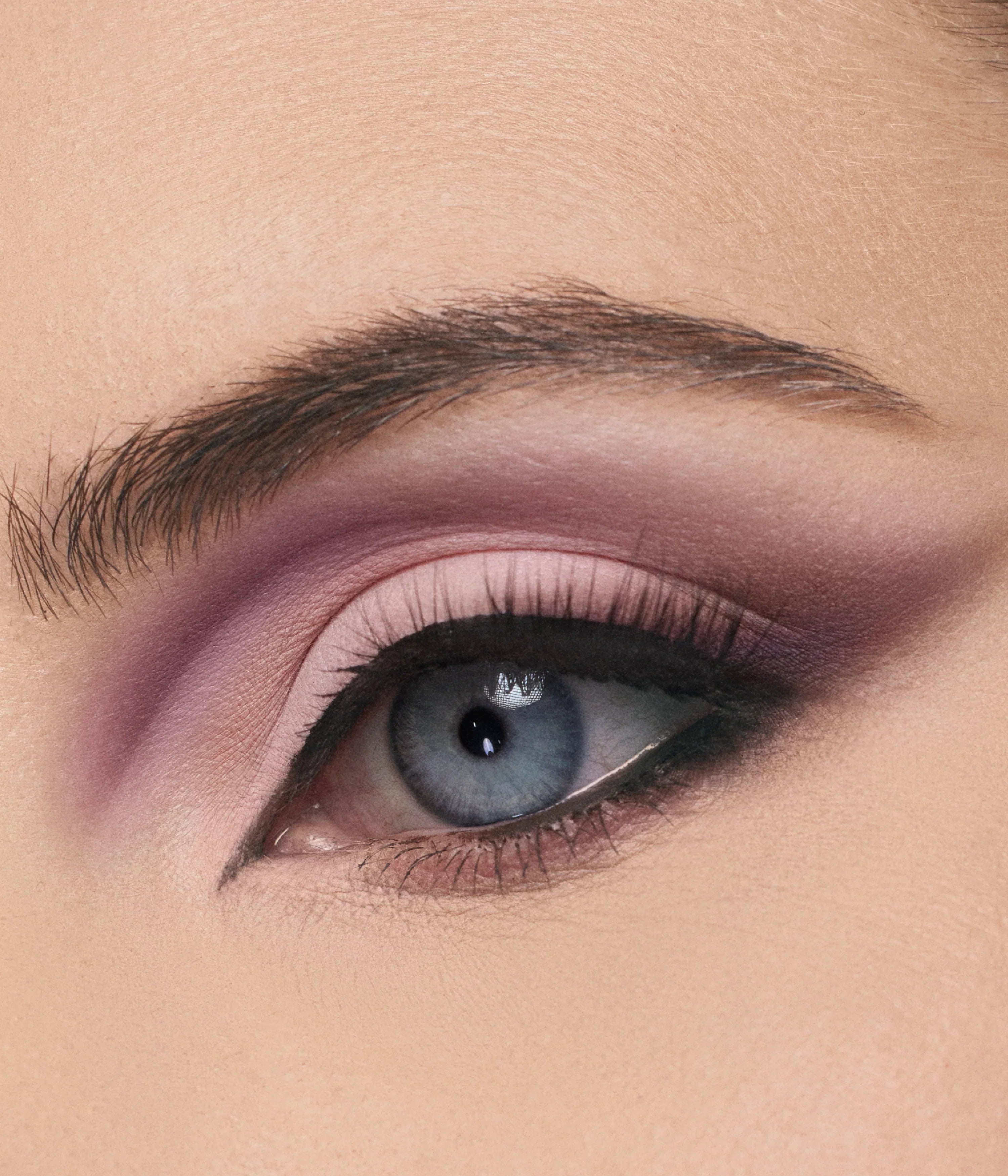 huda-beauty-matte-obsessions-eyeshadow-palette-warm-or-cool image 8