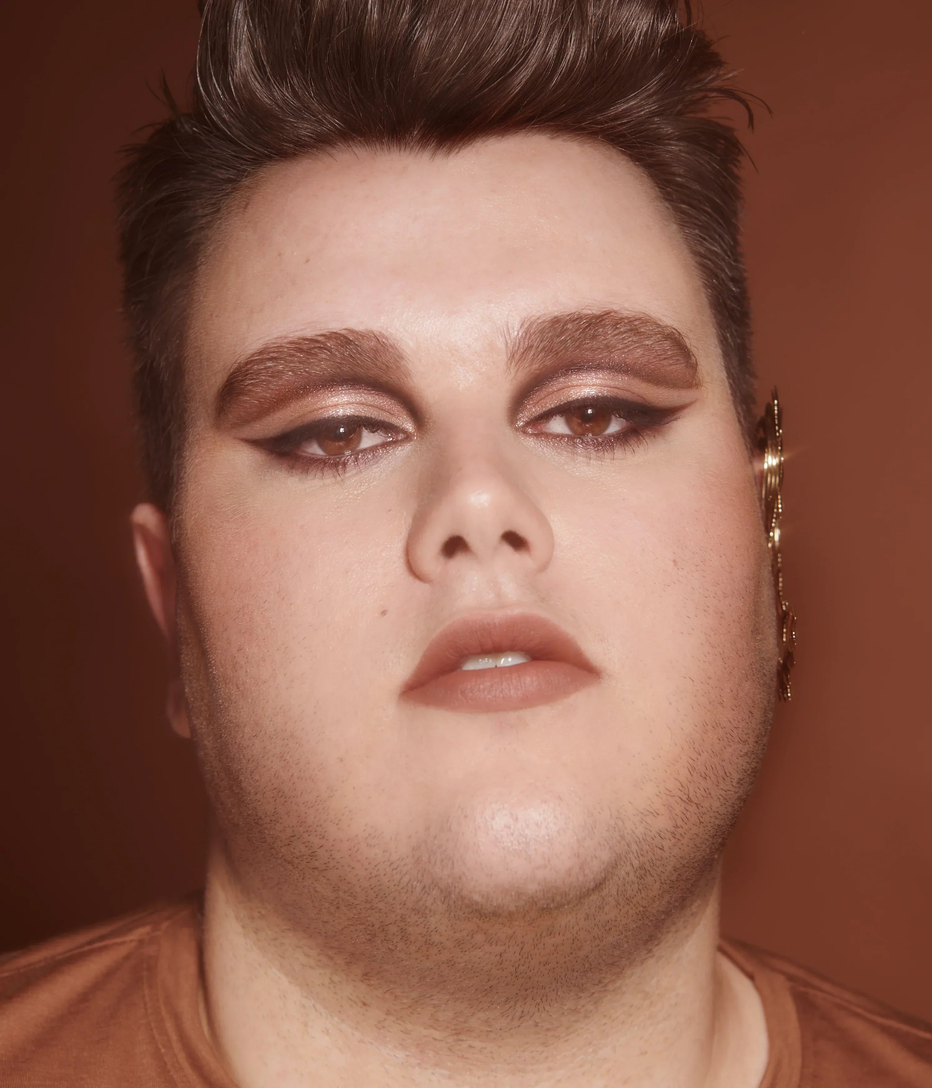 huda-beauty-naughty-nude-eyeshadow-palette image 8