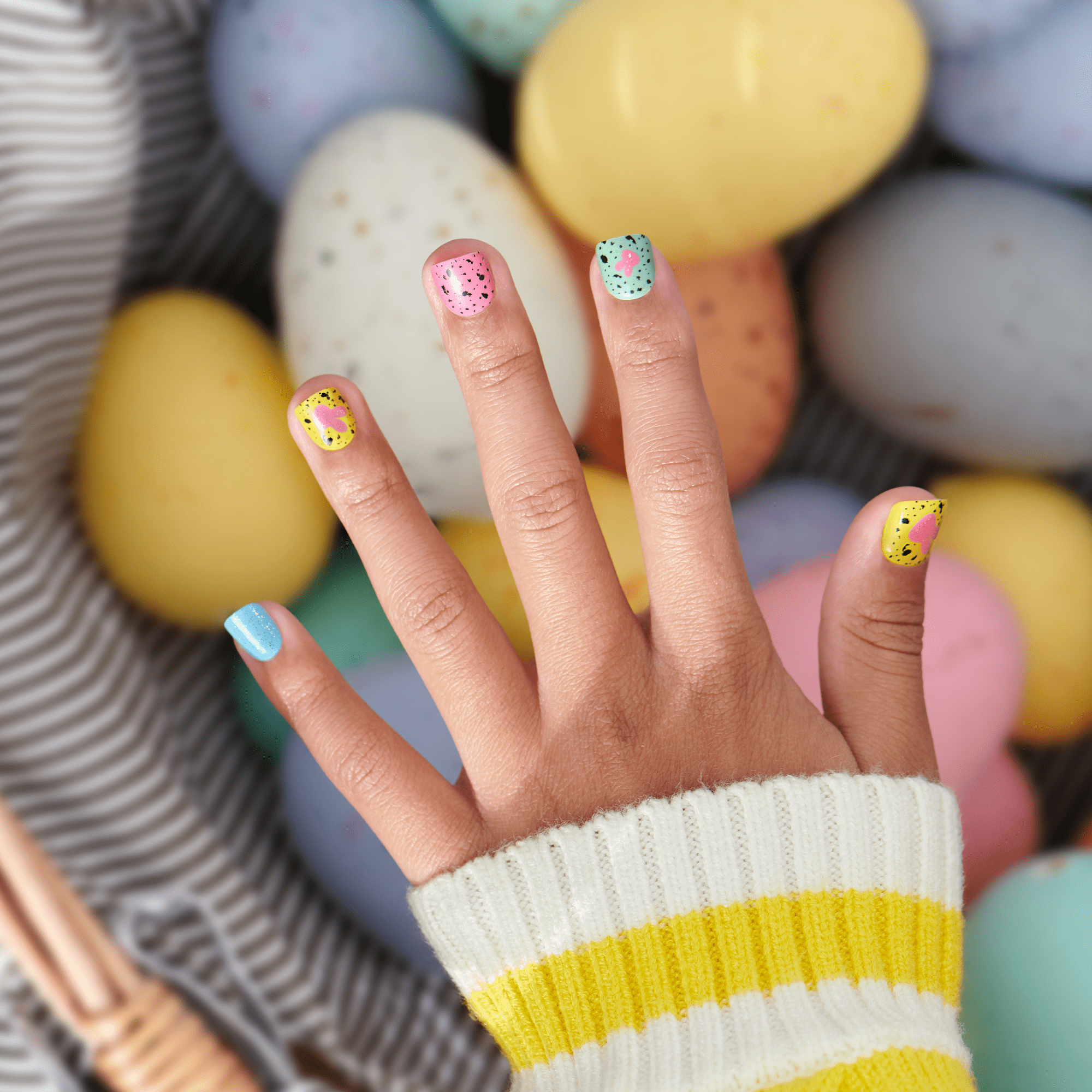 impress-kids-no-glue-fake-press-on-nails-fluffy-tails-design-multicolor-kids-squ image 2