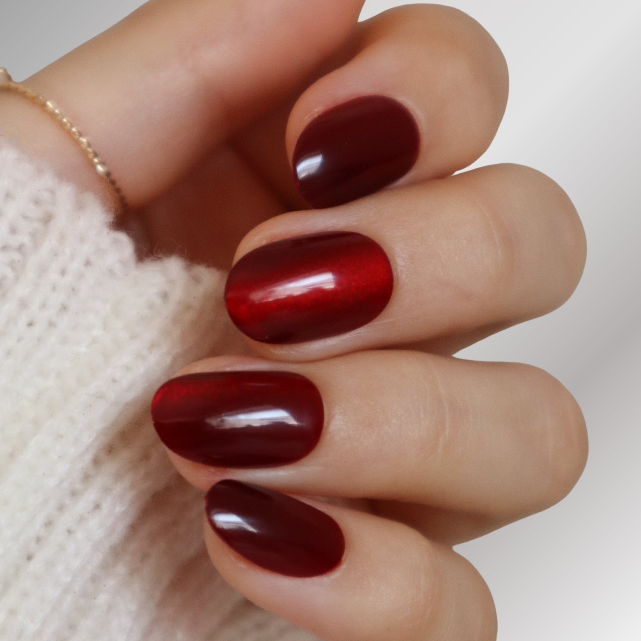 paintlab-red-ruby-oval-press-on-nails image 5