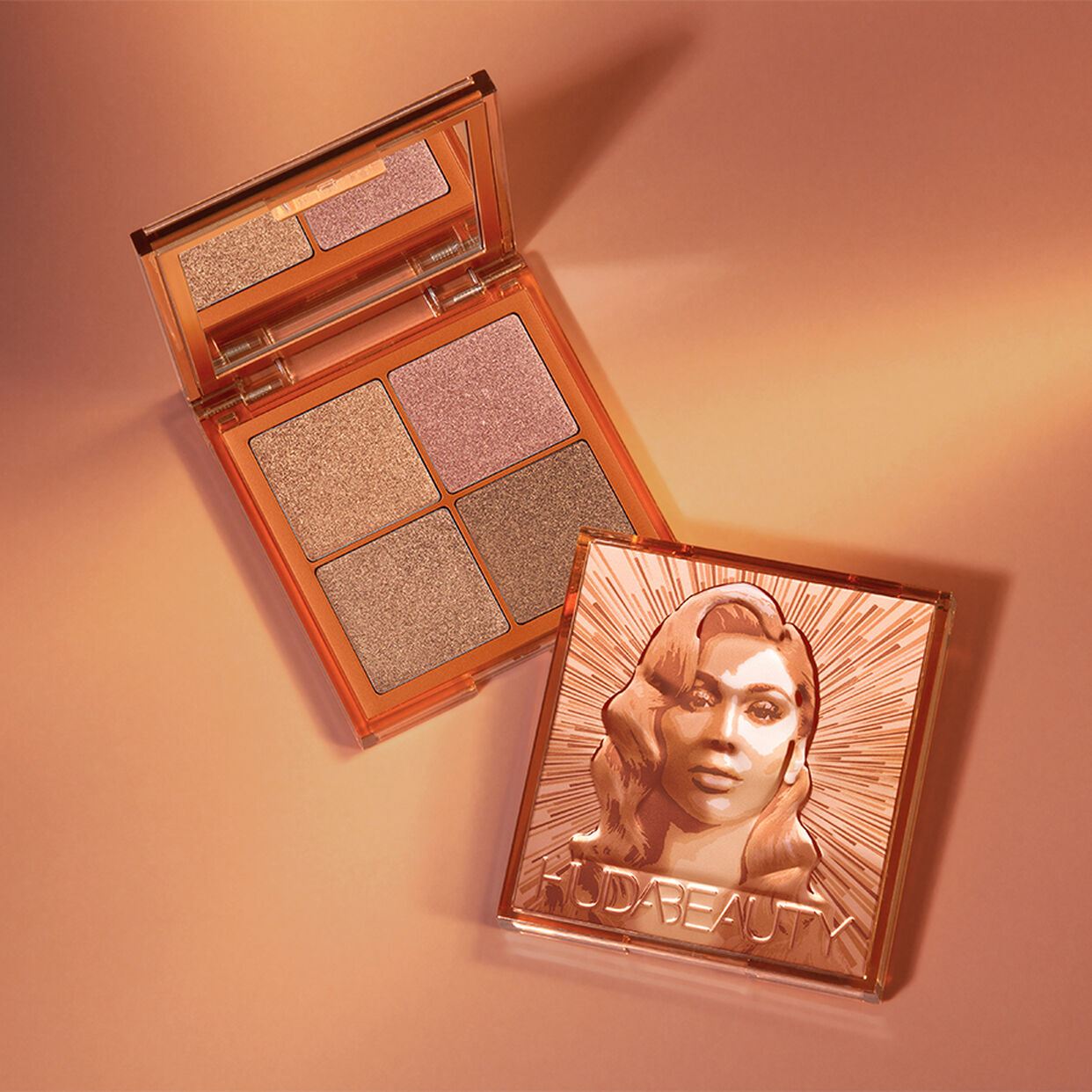 huda-beauty-mini-glow-obsessions-highlighter-face-palette image 4